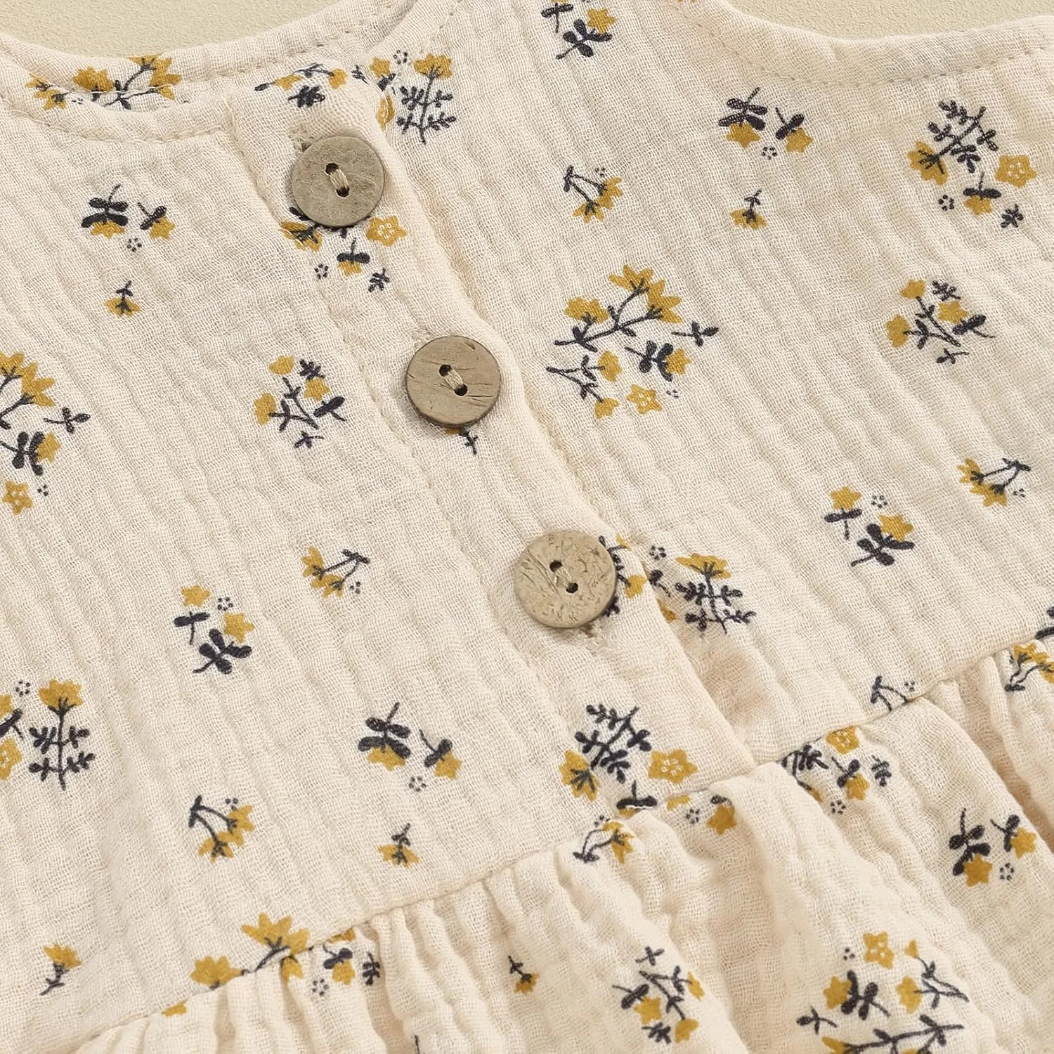 ست لباس تابستانی نوزاد دخترانه Kayotuas شامل تاپ بدون آستین یقه هالتر طرح گل، شورت چیندار و هدبند پاپیونی، 3 تکه ست لباس تابستانی نوزاد دخترانه Kayotuas شامل تاپ بدون آستین یقه هالتر طرح گل، شورت چیندار و هدبند پاپیونی، 3 تکه