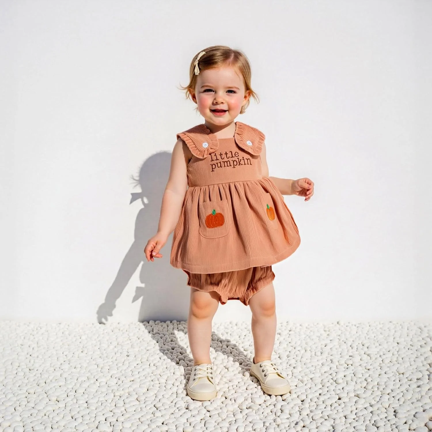 ست لباس هالووین نوزاد دخترانه Geagodelia، شامل تاپ رکابی با طرح گلدوزی کدو تنبل و حروف، شورت و لباس مخملی ست لباس هالووین نوزاد دخترانه Geagodelia، شامل تاپ رکابی با طرح گلدوزی کدو تنبل و حروف، شورت و لباس مخملی