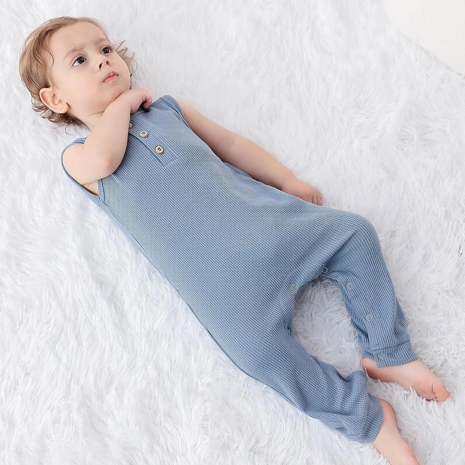 بسته 2 عددی رامپر نوزادی BeiVSlley - تاپ بدون آستین چین دار دکمه دار، لباس سرهمی بافت وافل پنبه ای بسته 2 عددی رامپر نوزادی BeiVSlley - تاپ بدون آستین چین دار دکمه دار، لباس سرهمی بافت وافل پنبه ای