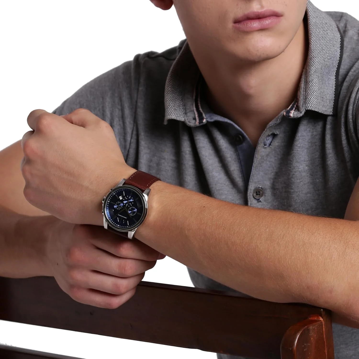 ساعت مچی کرنوگراف مردانه AX Armani Exchange با بند چرمی، استیل ضد زنگ یا سیلیکونی ساعت مچی کرنوگراف مردانه AX Armani Exchange با بند چرمی، استیل ضد زنگ یا سیلیکونی