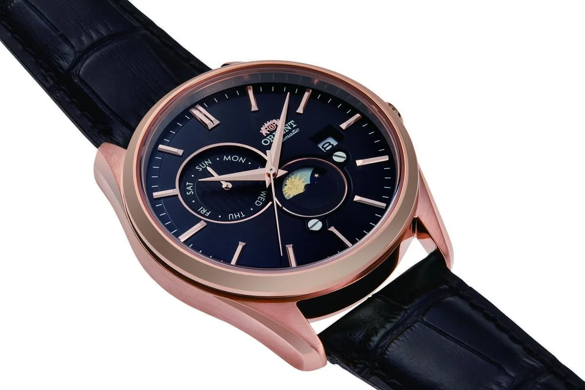 ساعت مچی مردانه اتوماتیک آنالوگ اورینت RAAK0309 Sun & Moon Gen 5 با قاب 41.5 میلی متری طلایی/مشکی ساعت مچی مردانه اتوماتیک آنالوگ اورینت RAAK0309 Sun & Moon Gen 5 با قاب 41.5 میلی متری طلایی/مشکی