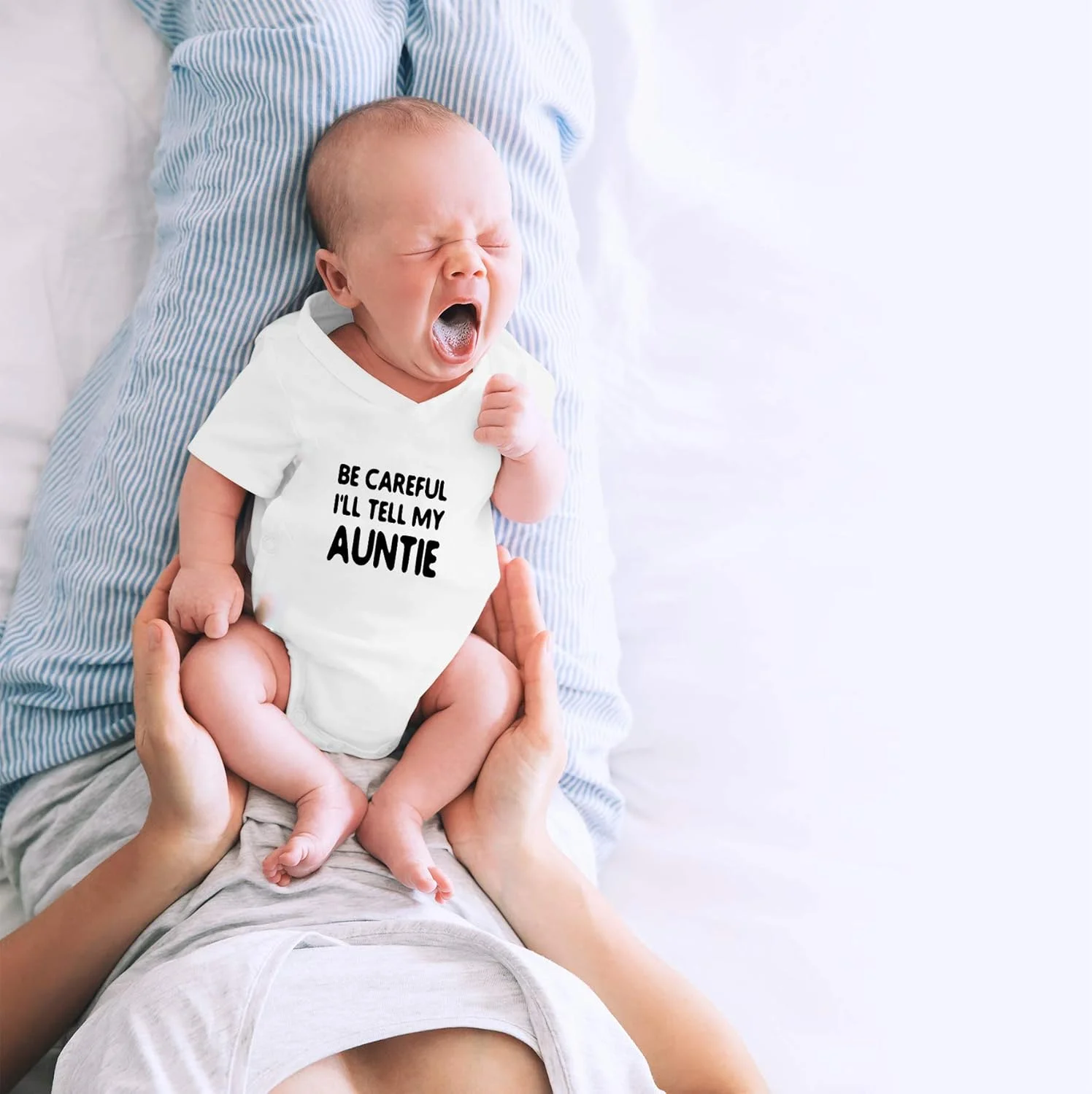 CBTwear مراقب باش به عمه ام میگم - هدیه خواهرزاده یا برادرزاده - بادی نوزادی یک تکه بامزه CBTwear مراقب باش به عمه ام میگم - هدیه خواهرزاده یا برادرزاده - بادی نوزادی یک تکه بامزه