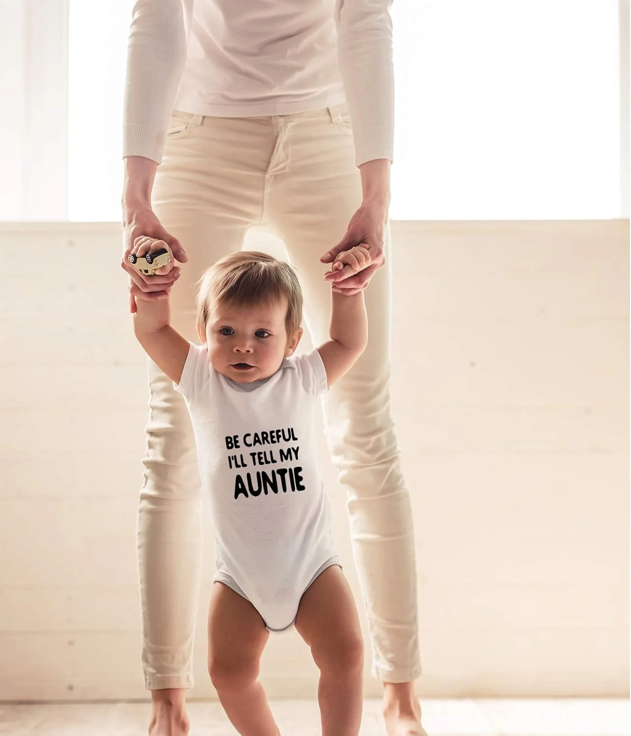 CBTwear مراقب باش به عمه ام میگم - هدیه خواهرزاده یا برادرزاده - بادی نوزادی یک تکه بامزه CBTwear مراقب باش به عمه ام میگم - هدیه خواهرزاده یا برادرزاده - بادی نوزادی یک تکه بامزه