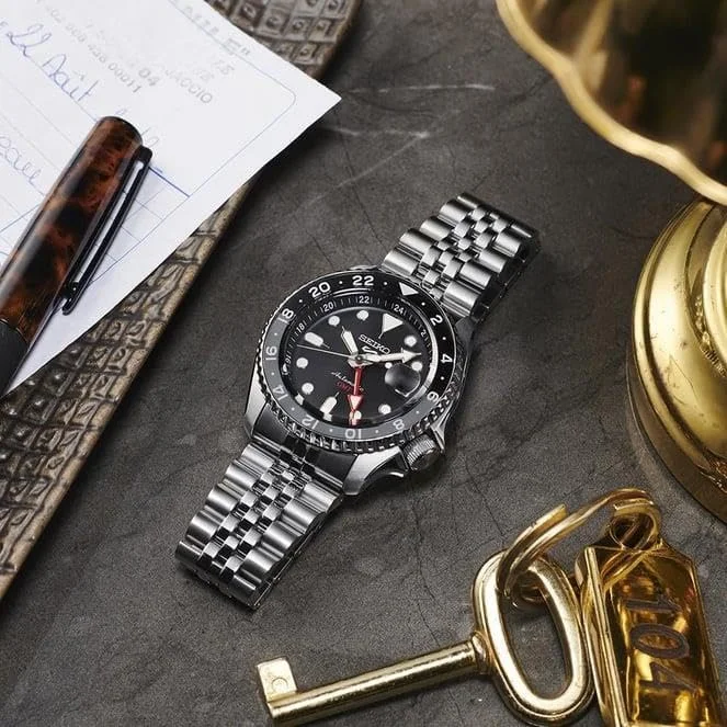 ساعت مچی مردانه سیکو 5 اسپرت SSK GMT صفحه مشکی اتوماتیک مدل SSK001K1 ساعت مچی مردانه سیکو 5 اسپرت SSK GMT صفحه مشکی اتوماتیک مدل SSK001K1