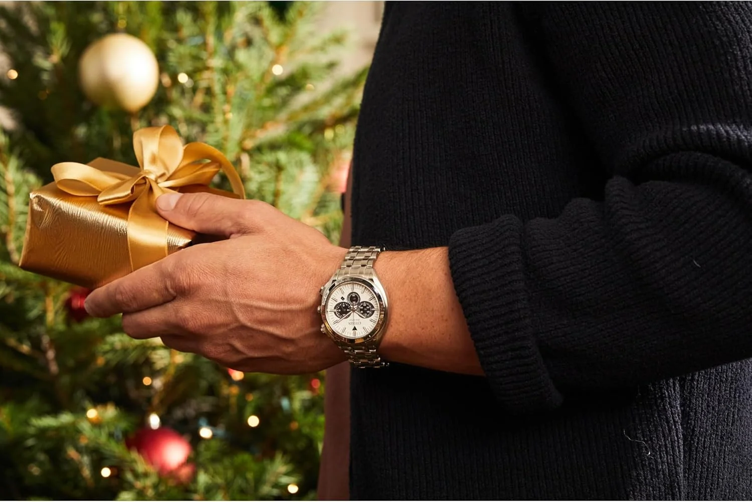 ساعت مچی مردانه سیتیزن مدل Eco-Drive Sport Luxury Carson، بدنه و بند استیل ضد زنگ، کرنوگراف