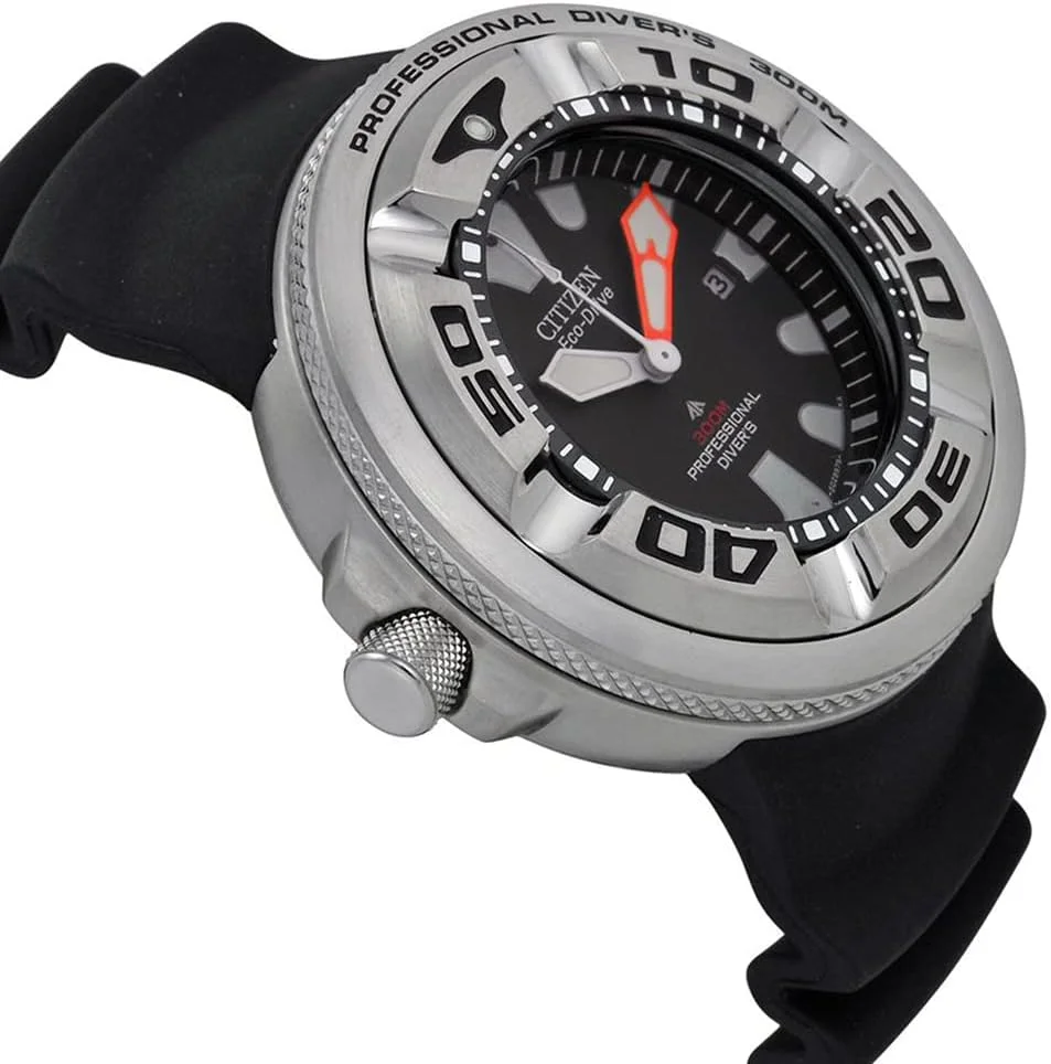 ساعت مچی مردانه سیتیزن Promaster Dive Eco-Drive، سه عقربه تاریخ دار، بند پلی اورتان، دارای گواهینامه ISO، شیشه منحنی ضد انعکاس، قاب و تاج پیچی