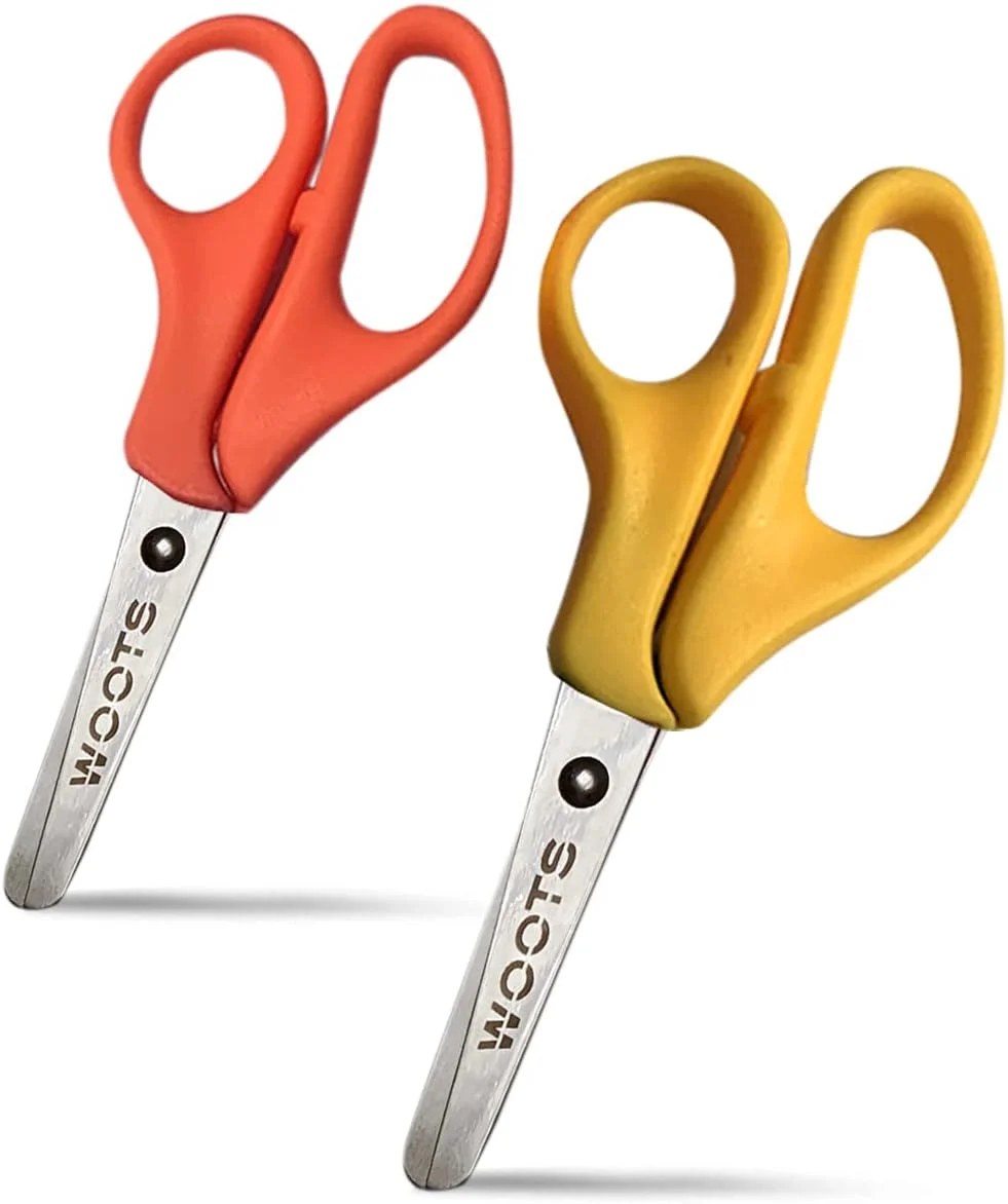 قیچی های نوک گرد کودکانه ووتس، چند رنگ، بسته 2 عددی قیچی های نوک گرد کودکانه ووتس، چند رنگ، بسته 2 عددی