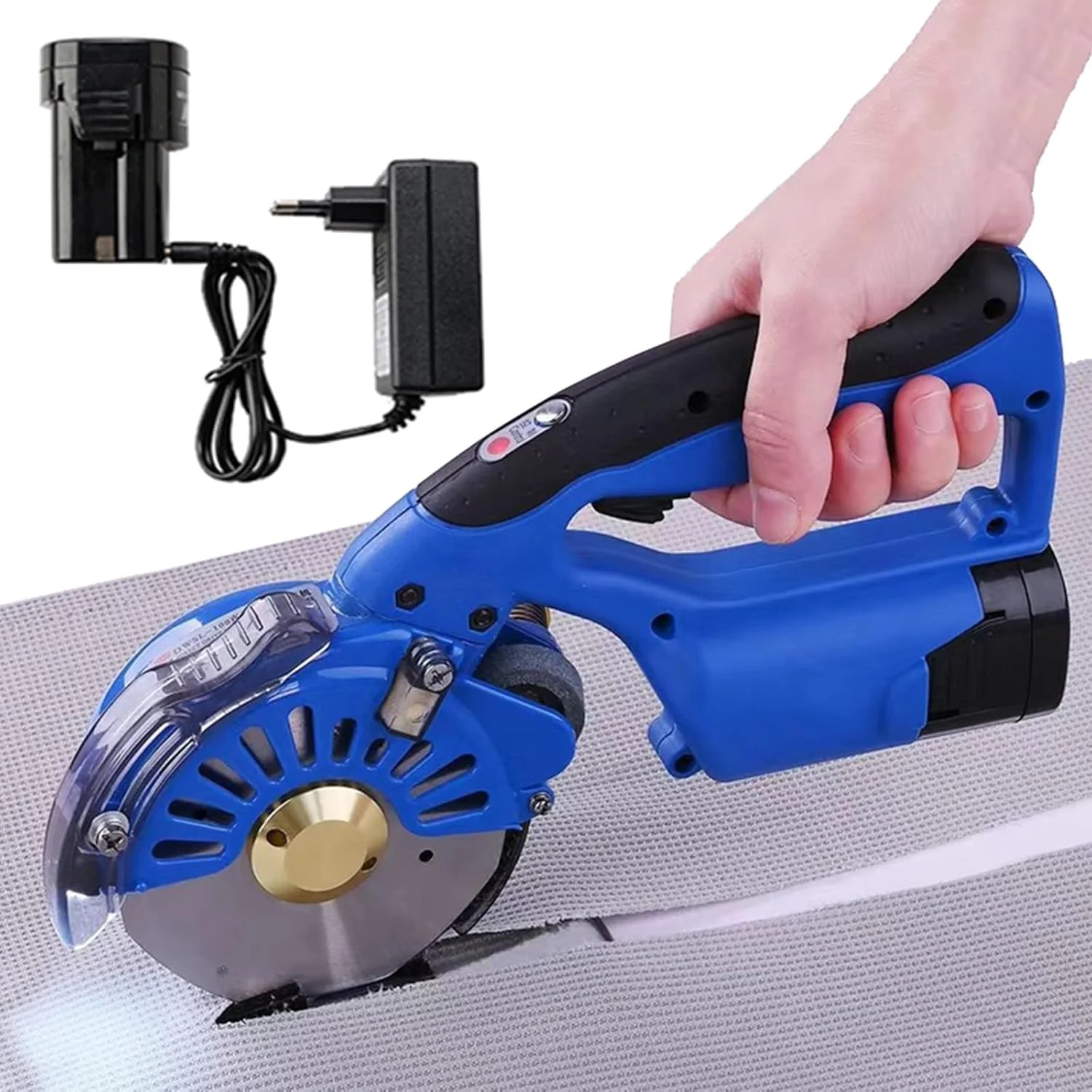 قیچی برقی پارچه WJFZDLUCK، قابل حمل، شارژی، با حداکثر ضخامت برش 2.7/3.2/4 سانتی متر و عملکرد روشنایی برای فرش، چرم، نمد (2 باتری)، 3.2 سانتی متر