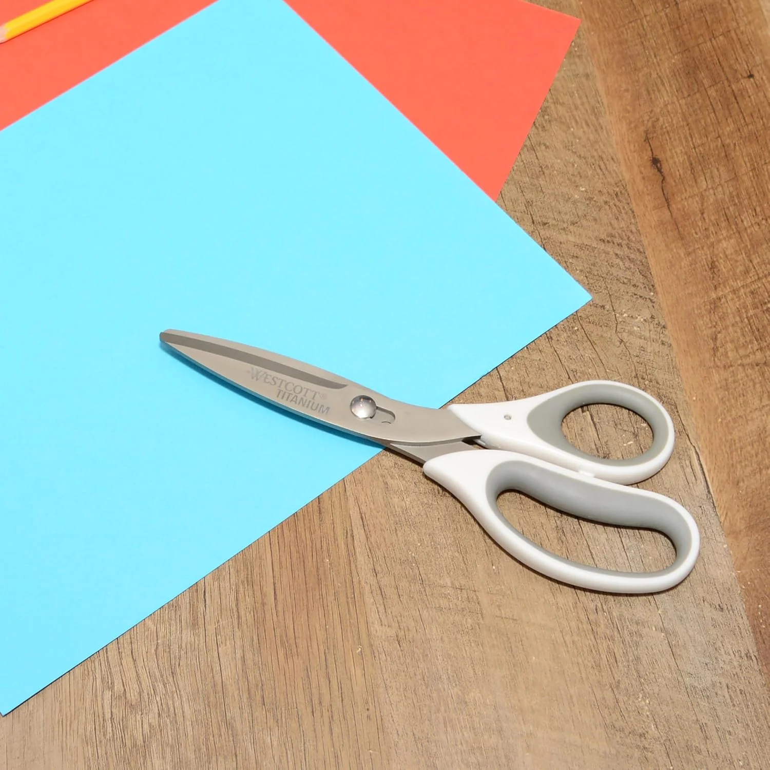 قیچی پارچه و صنایع دستی اهرمی وایتسکات مدل Power Pivot با تیغه تیتانیومی 8.5 اینچی قیچی پارچه و صنایع دستی اهرمی وایتسکات مدل Power Pivot با تیغه تیتانیومی 8.5 اینچی