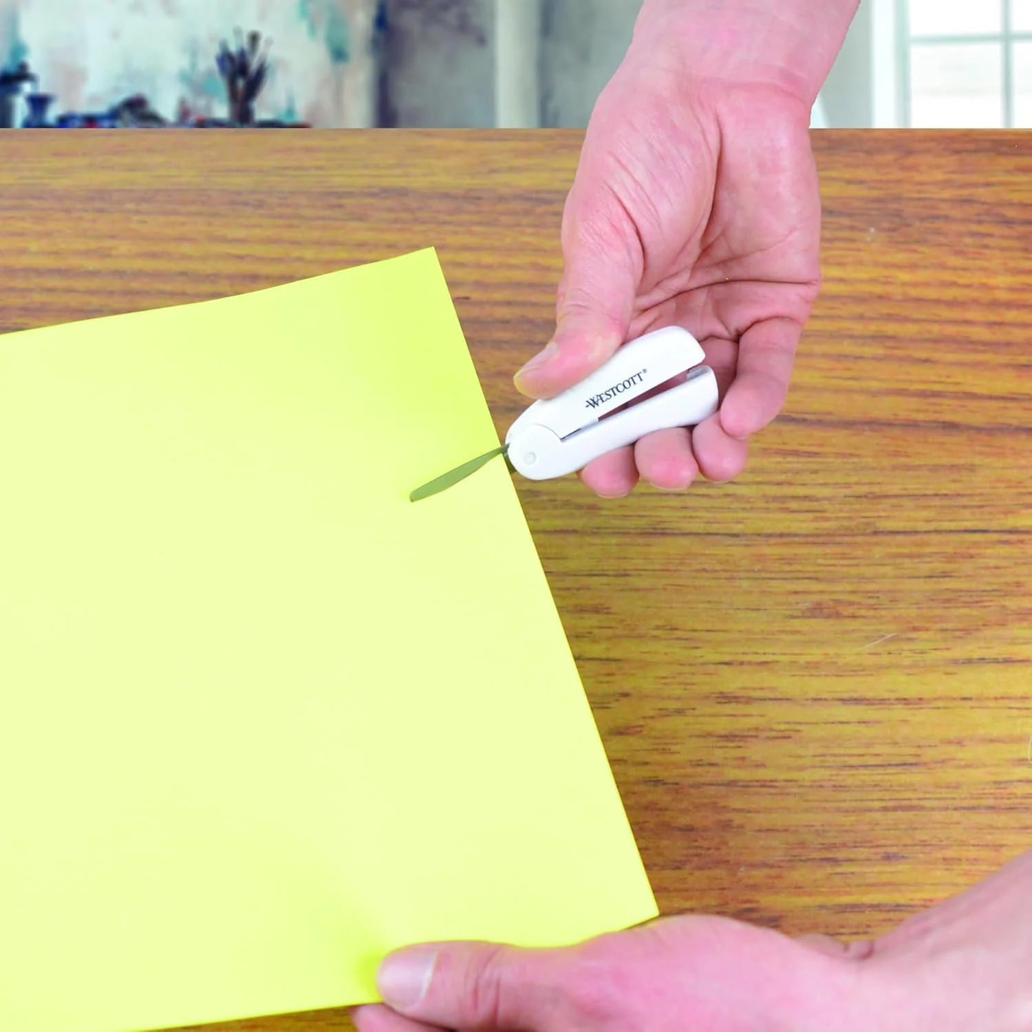 ست مینی قیچی و کاتر چرخشی تیتانیومی Westcott برای صنایع دستی و خیاطی، شامل قیچی برای پارچه و کاغذ، 2 تکه ست مینی قیچی و کاتر چرخشی تیتانیومی Westcott برای صنایع دستی و خیاطی، شامل قیچی برای پارچه و کاغذ، 2 تکه