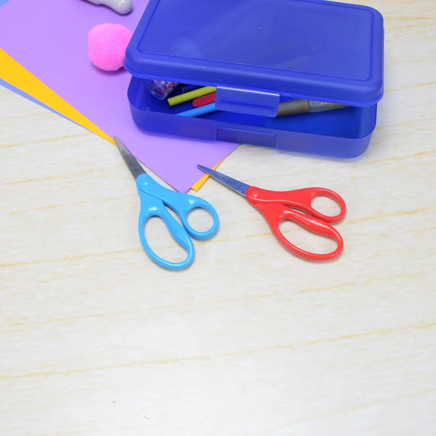 قیچی نوک تیز 5 اینچی وستcott برای کودکان 6 تا 8 سال - قیچی بادوام مدرسه یا کاردستی در رنگ های متنوع قرمز یا آبی قیچی نوک تیز 5 اینچی وستcott برای کودکان 6 تا 8 سال - قیچی بادوام مدرسه یا کاردستی در رنگ های متنوع قرمز یا آبی