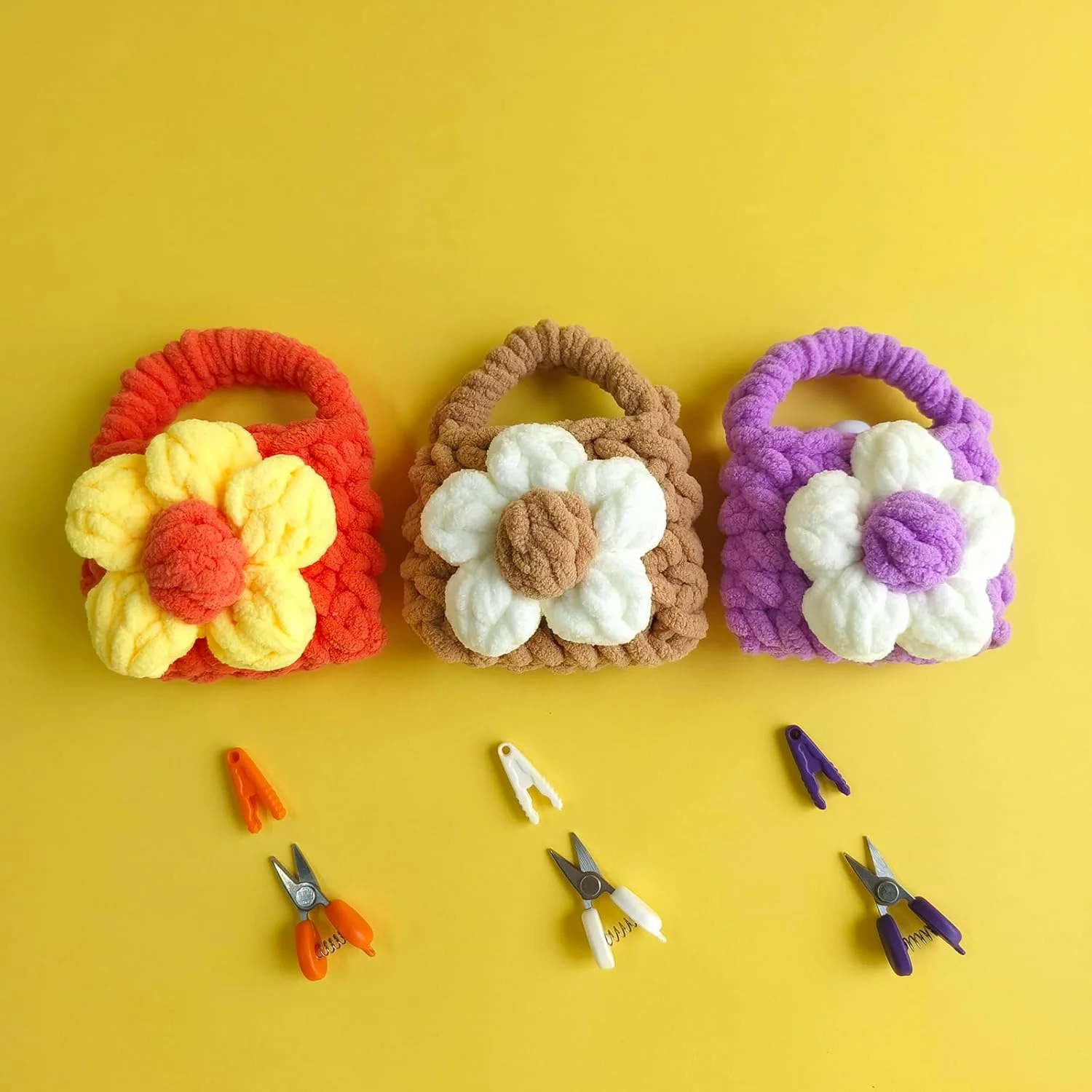 قیچی مینی ورونیک به همراه روکش، هدیه ای ایده آل برای علاقه مندان به صنایع دستی، قیچی های کوچک به همراه کیف برای مسافرت، قیچی دست ساز برای قلاب بافی، بافندگی و برش کاغذ (بنفش) قیچی مینی ورونیک به همراه روکش، هدیه ای ایده آل برای علاقه مندان به صنایع دستی، قیچی های کوچک به همراه کیف برای مسافرت، قیچی دست ساز برای قلاب بافی، بافندگی و برش کاغذ (بنفش)