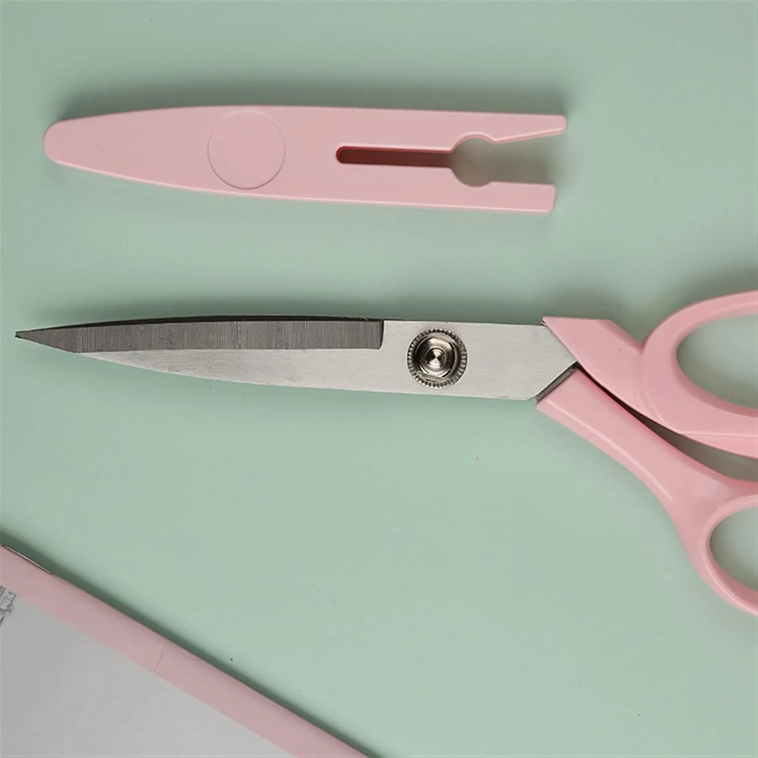 قیچی همه کاره WANAM، قیچی خیاطی، قیچی پارچه، چرم، خیاطی، قیچی صنایع دستی، لوازم خیاطی (رنگ: Hortel) قیچی همه کاره WANAM، قیچی خیاطی، قیچی پارچه، چرم، خیاطی، قیچی صنایع دستی، لوازم خیاطی (رنگ: Hortel)