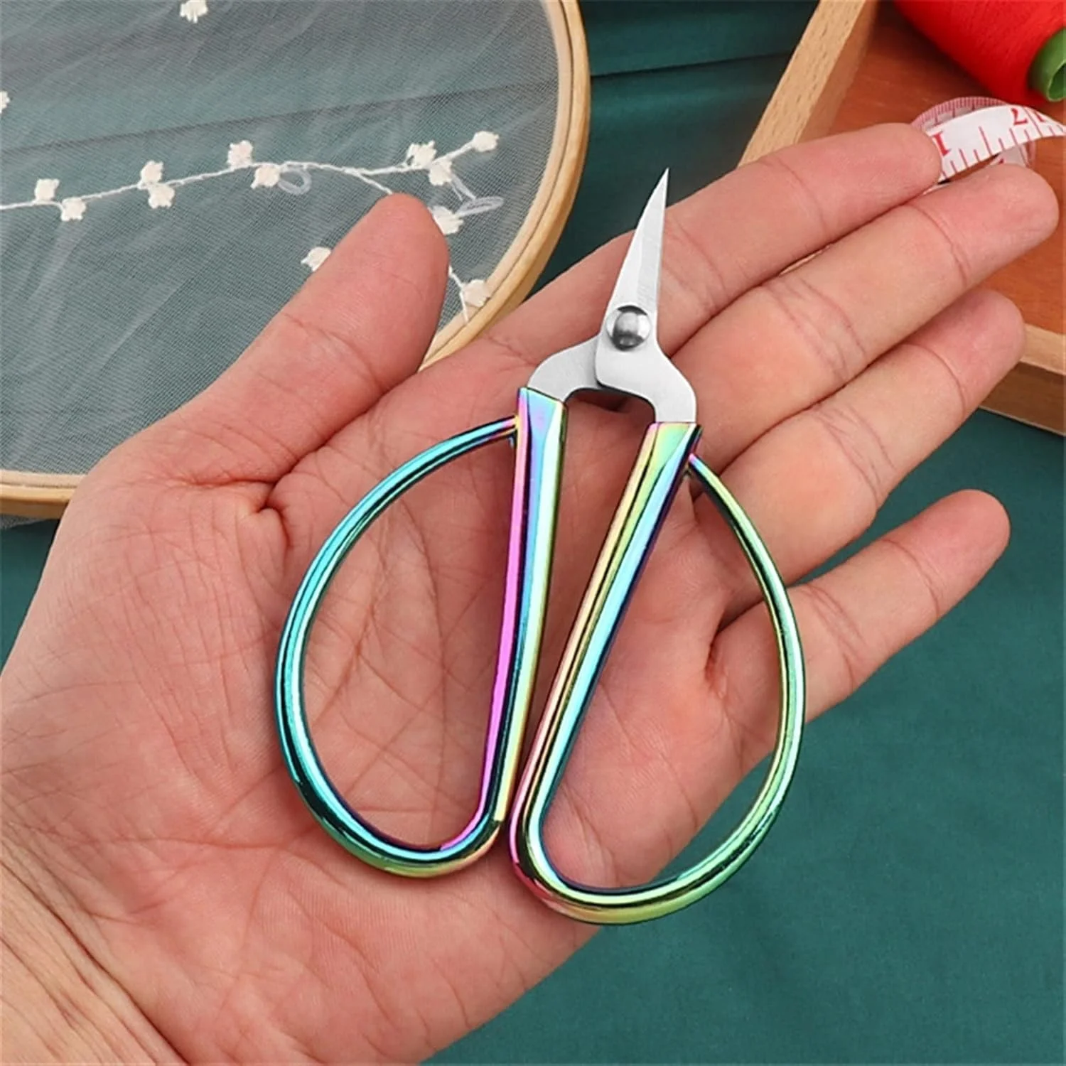 قیچی وانام، قیچی همه کاره، قیچی نخ سوزن، قیچی خیاطی، نخ کوک، نخ گلدوزی، ابزار پارچه دوزی قیچی وانام، قیچی همه کاره، قیچی نخ سوزن، قیچی خیاطی، نخ کوک، نخ گلدوزی، ابزار پارچه دوزی