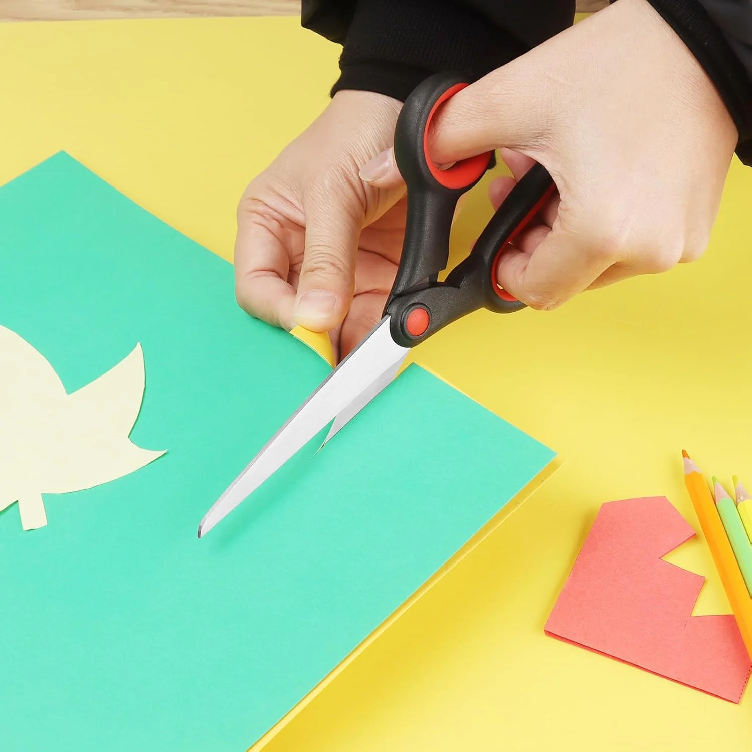 قیچی چپ دست Vutyvve، قیچی 8 اینچی چپ دست با دسته نرم برای خانه، مدرسه، اداره، خیاطی پارچه، قرمز/آبی، بسته 2 عددی