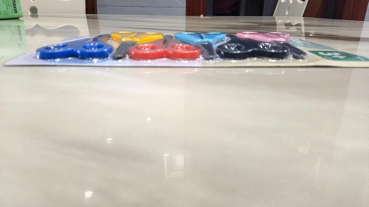 قیچی کودک Vutyvve، قیچی ایمنی نوک گرد برای کودکان، تیغه های استیل ضد زنگ با مقیاس سانتی متر، برش دقیق تر، مجموعه 6 عددی قیچی کودک Vutyvve، قیچی ایمنی نوک گرد برای کودکان، تیغه های استیل ضد زنگ با مقیاس سانتی متر، برش دقیق تر، مجموعه 6 عددی