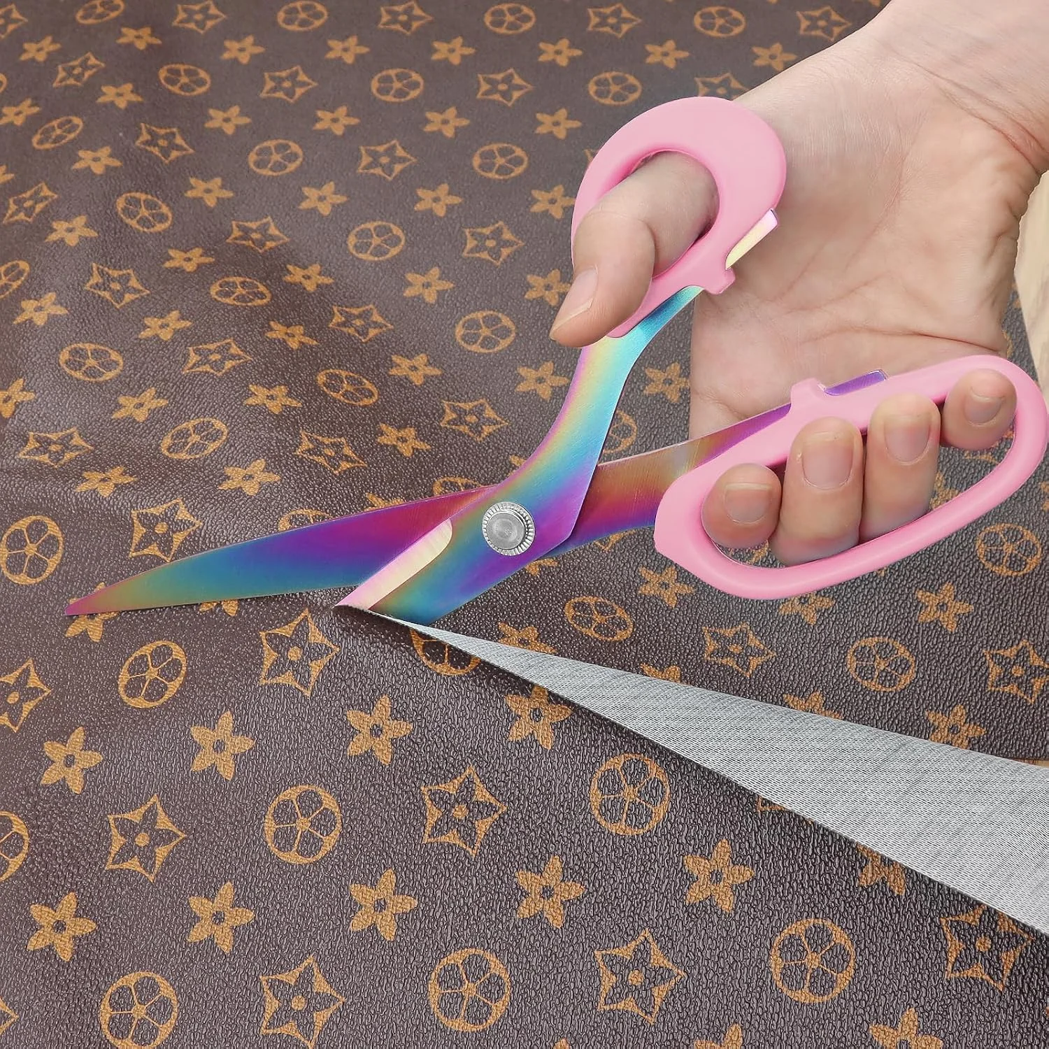 قیچی پارچه و خیاطی Vutyvve، قیچی خیاطی روکش تیتانیوم استیل ضد زنگ، قیچی خیاطی سنگین برای برش پارچه، لباس، منسوجات، قیچی آبی آسمانی 9.2 اینچی، قیچی نخ، مجموعه 2 عددی قیچی پارچه و خیاطی Vutyvve، قیچی خیاطی روکش تیتانیوم استیل ضد زنگ، قیچی خیاطی سنگین برای برش پارچه، لباس، منسوجات، قیچی آبی آسمانی 9.2 اینچی، قیچی نخ، مجموعه 2 عددی