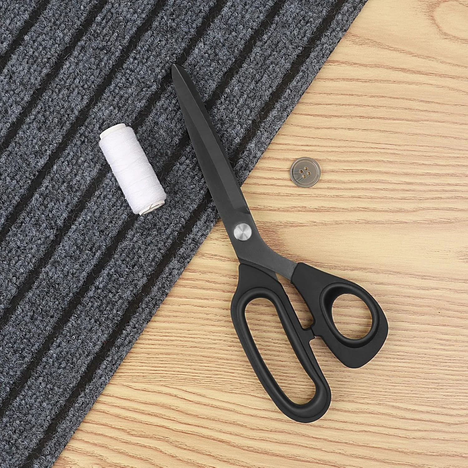 قیچی پارچه و خیاطی Vutyvve برای برش پارچه، لباس، منسوجات، با دسته نرم و راحت، قیچی خیاطی 24.5 سانتی متری، نخ چین، متر خیاطی، مشکی، ست 3 عددی