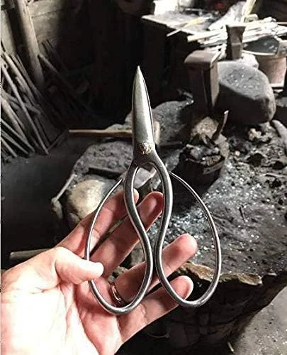 قیچی چند منظوره 8 اینچی VIUJUH، 100% دست ساز با فولاد تیز، محصول شهر باستانی با قدمت از سال 1926 برای دفتر، آشپزخانه، هدیه خانه نویی، گلدوزی و استفاده عمومی در فضای باز قیچی چند منظوره 8 اینچی VIUJUH، 100% دست ساز با فولاد تیز، محصول شهر باستانی با قدمت از سال 1926 برای دفتر، آشپزخانه، هدیه خانه نویی، گلدوزی و استفاده عمومی در فضای باز