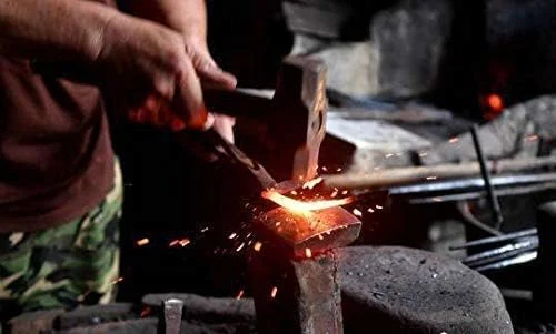 قیچی چند منظوره 8 اینچی VIUJUH، 100% دست ساز با فولاد تیز، محصول شهر باستانی با قدمت از سال 1926 برای دفتر، آشپزخانه، هدیه خانه نویی، گلدوزی و استفاده عمومی در فضای باز قیچی چند منظوره 8 اینچی VIUJUH، 100% دست ساز با فولاد تیز، محصول شهر باستانی با قدمت از سال 1926 برای دفتر، آشپزخانه، هدیه خانه نویی، گلدوزی و استفاده عمومی در فضای باز