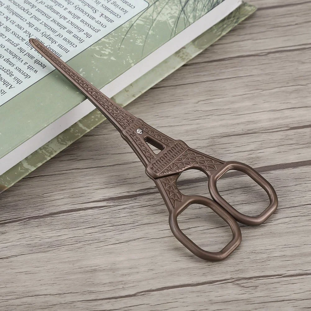 قیچی خیاطی استیل ضد زنگ طرح کلاسیک ابزار برش و صنایع دستی DIY (قیچی برج ایفل قهوه ای) قیچی خیاطی استیل ضد زنگ طرح کلاسیک ابزار برش و صنایع دستی DIY (قیچی برج ایفل قهوه ای)