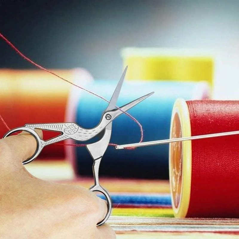 قیچی خیاطی طرح درنا استیل ضد زنگ یک عددی، ابزار گلدوزی و برش پارچه (نقره ای) قیچی خیاطی طرح درنا استیل ضد زنگ یک عددی، ابزار گلدوزی و برش پارچه (نقره ای)