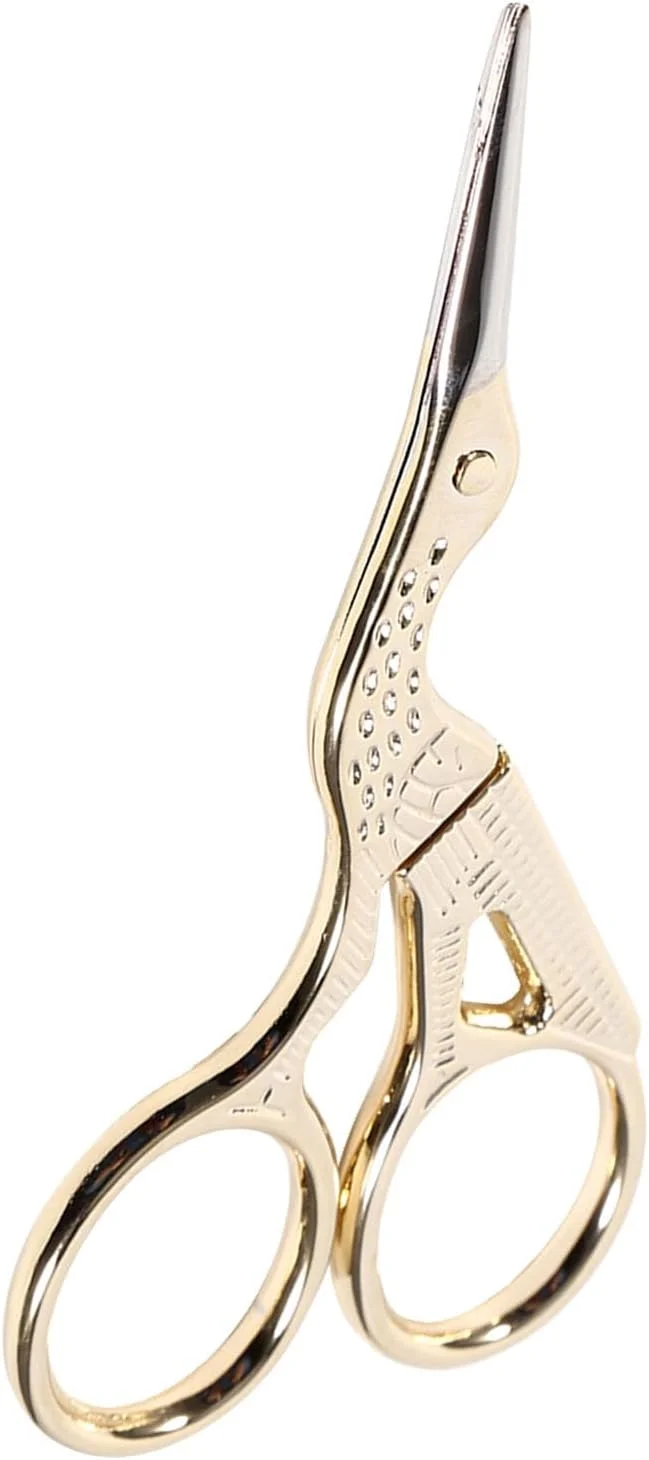 قیچی خیاطی و گلدوزی استیل ضد زنگ طرح درنا، مناسب برای کارهای دستی و کوک صلیبی، با دو رنگ مختلف (طلایی) قیچی خیاطی و گلدوزی استیل ضد زنگ طرح درنا، مناسب برای کارهای دستی و کوک صلیبی، با دو رنگ مختلف (طلایی)