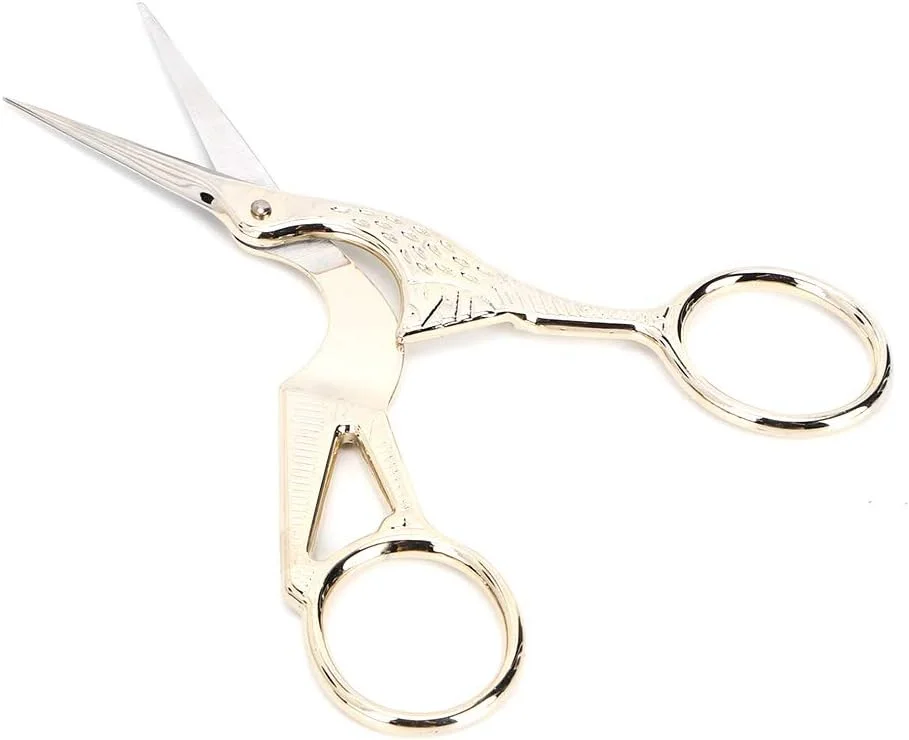 قیچی خیاطی طرح قدیمی، قیچی پرنده، قیچی گلدوزی، قیچی خیاطی استیل ضد زنگ طرح لک لک، قیچی خیاطی برای کارهای گلدوزی (طلایی) قیچی خیاطی طرح قدیمی، قیچی پرنده، قیچی گلدوزی، قیچی خیاطی استیل ضد زنگ طرح لک لک، قیچی خیاطی برای کارهای گلدوزی (طلایی)