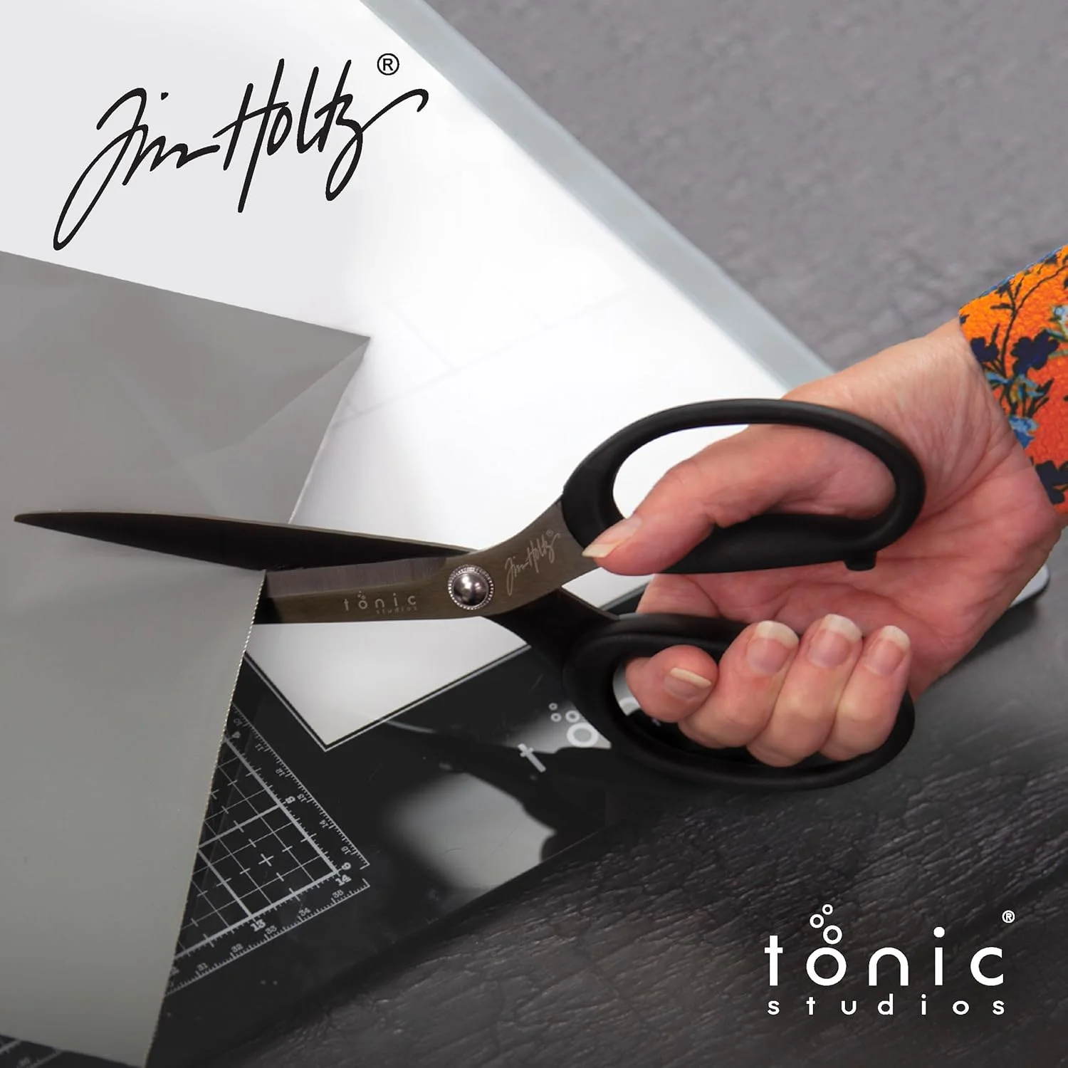قیچی تیتانیومی 9.5 اینچی Tim Holtz Tonic Studios 107E، رنگ مارون قیچی تیتانیومی 9.5 اینچی Tim Holtz Tonic Studios 107E، رنگ مارون