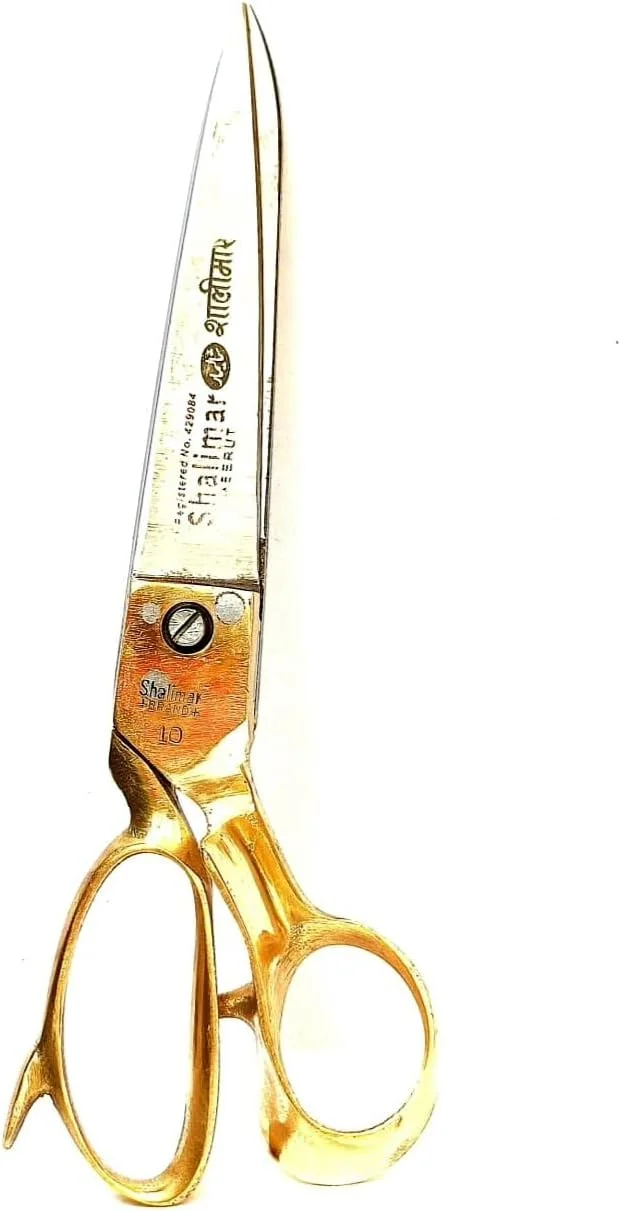 قیچی خیاطی 10 اینچی برند شالیمار، دسته برنجی کانادار، مناسب برش پارچه و چرم، صنعتی و بزرگ، مخصوص کار خیاطی حرفه ای (ساخت دست در هند) مناسب دست راست قیچی خیاطی 10 اینچی برند شالیمار، دسته برنجی کانادار، مناسب برش پارچه و چرم، صنعتی و بزرگ، مخصوص کار خیاطی حرفه ای (ساخت دست در هند) مناسب دست راست