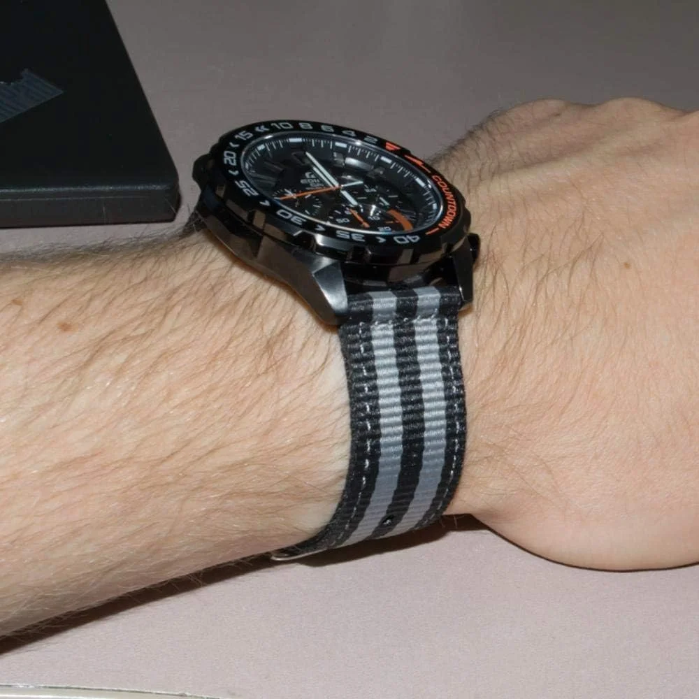 ساعت مچی مردانه عقربه ای کاسیو مدل EFS-S550BL-1AVUDF (ED476) با صفحه مشکی ساعت مچی مردانه عقربه ای کاسیو مدل EFS-S550BL-1AVUDF (ED476) با صفحه مشکی