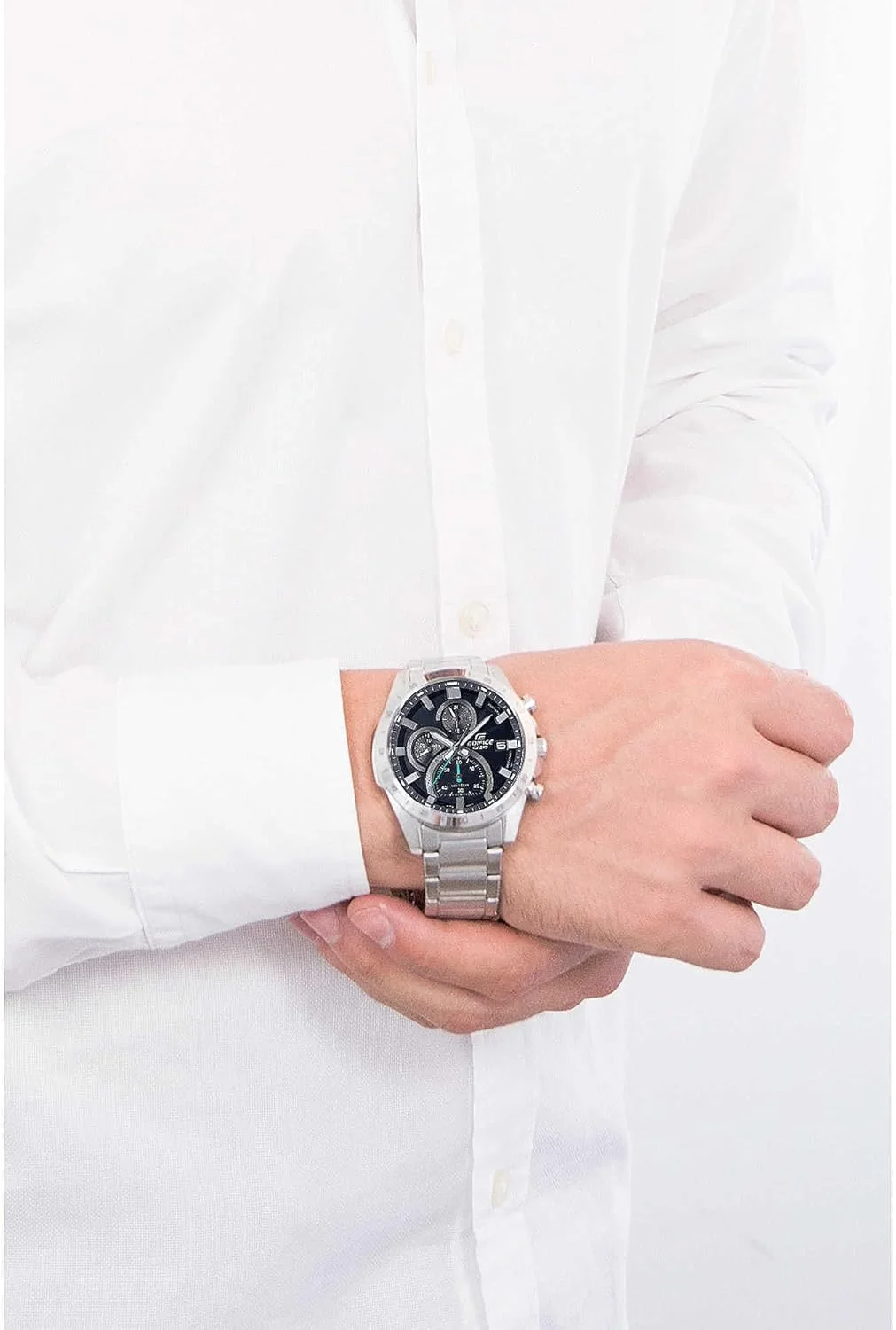 ساعت مچی مردانه کاسیو مدل EFR-571D-1AVUEF کرنوگراف کوارتز استیل ضد زنگ، مشکی/نقره ای