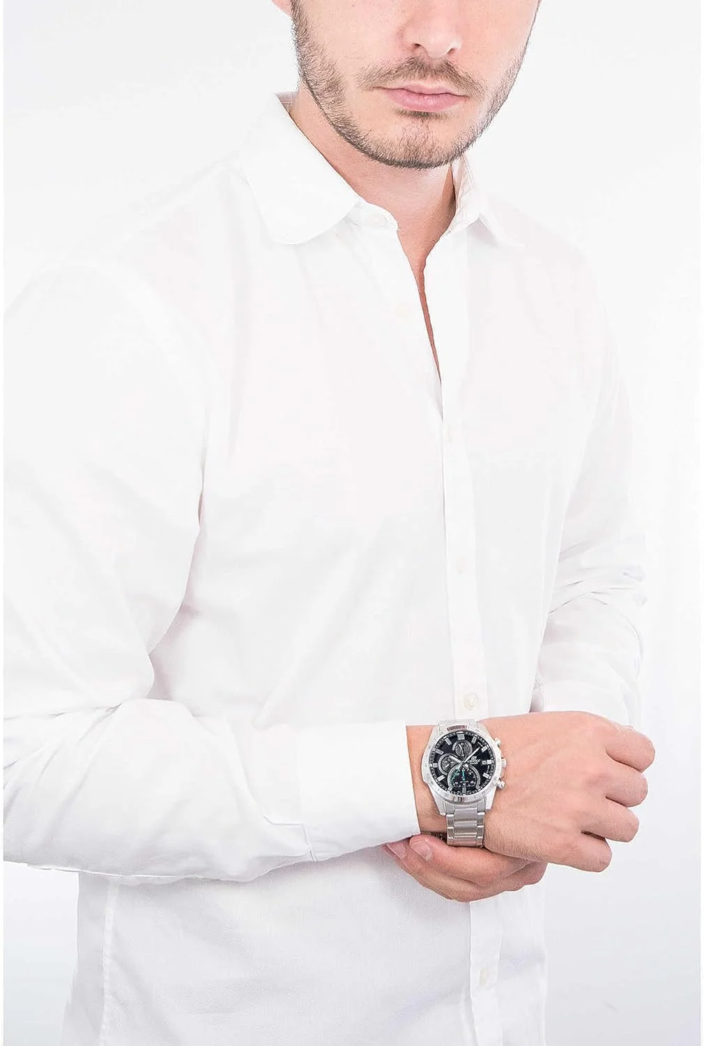 ساعت مچی مردانه کاسیو مدل EFR-571D-1AVUEF کرنوگراف کوارتز استیل ضد زنگ، مشکی/نقره ای