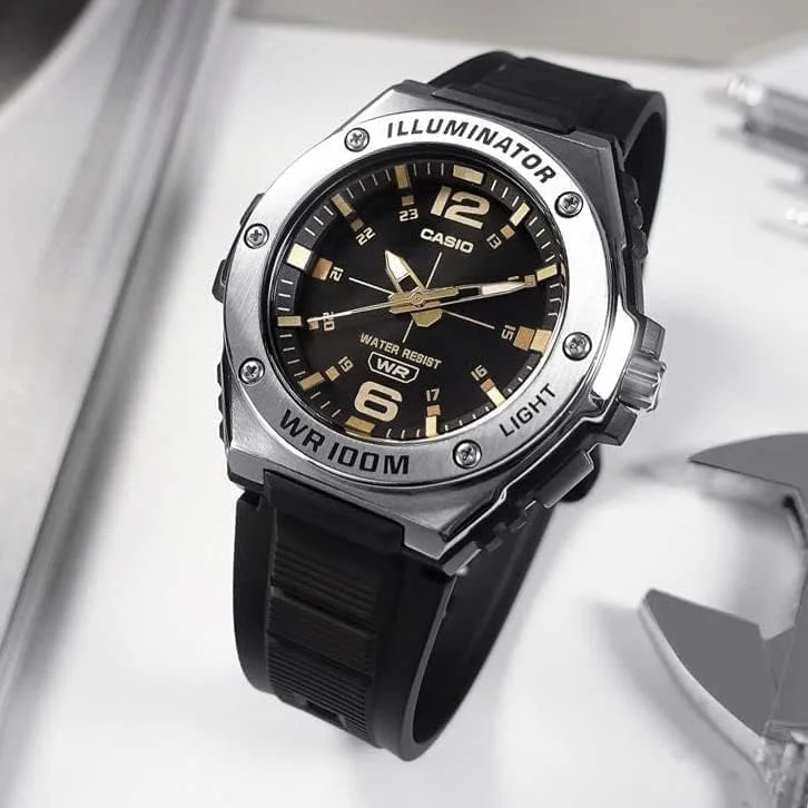 ساعت مچی مردانه کاسیو مدل آنالوگ MWA-100H-1A2VDF با صفحه مشکی و بند رزینی ساعت مچی مردانه کاسیو مدل آنالوگ MWA-100H-1A2VDF با صفحه مشکی و بند رزینی