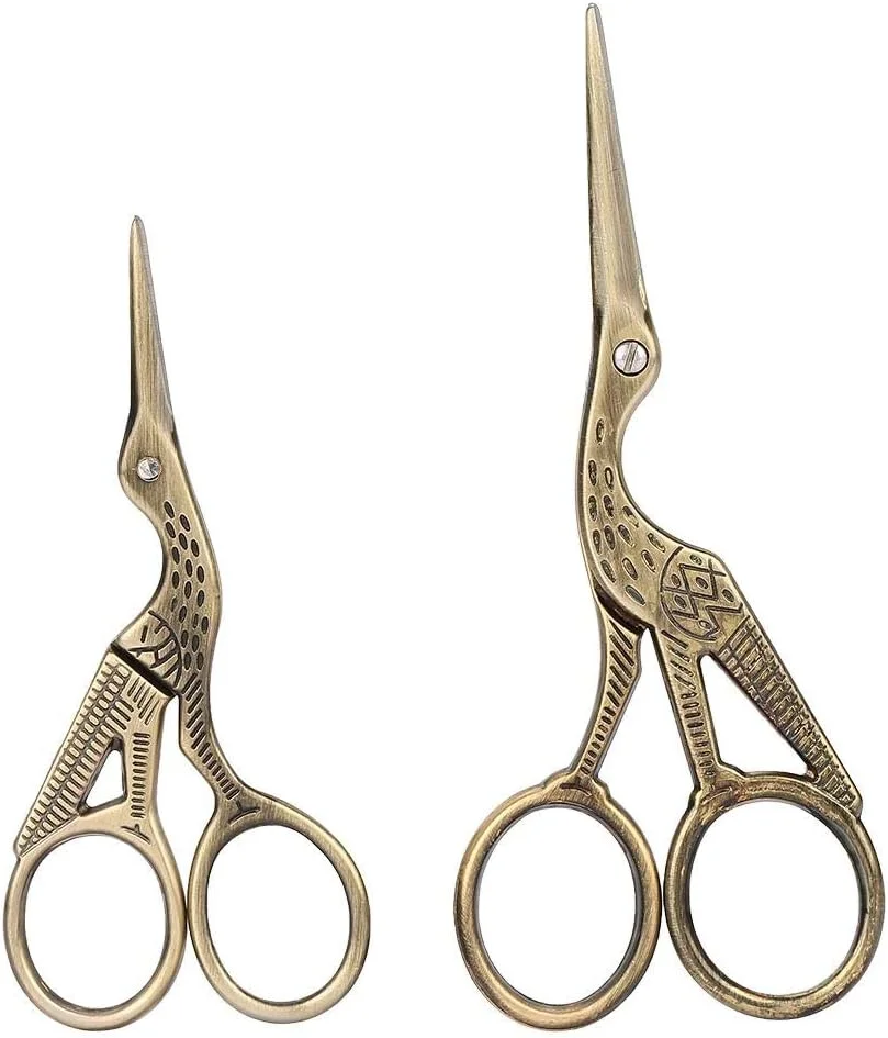 قیچی طرح درنا، 2 عدد قیچی خیاطی طرح درنای حکاکی شده از جنس استیل ضد زنگ برنز رترو در دو سایز برای گلدوزی، برش کاغذ، خیاطی و فعالیت های روزانه