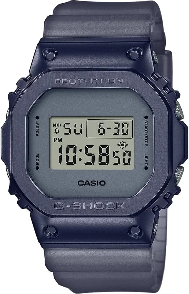 ساعت مچی دیجیتال مردانه کاسیو GM-5600MF-2ER G-Shock Midnight Fog با بند رزینی، خاکستری/خاکستری