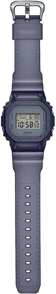 ساعت مچی دیجیتال مردانه کاسیو GM-5600MF-2ER G-Shock Midnight Fog با بند رزینی، خاکستری/خاکستری
