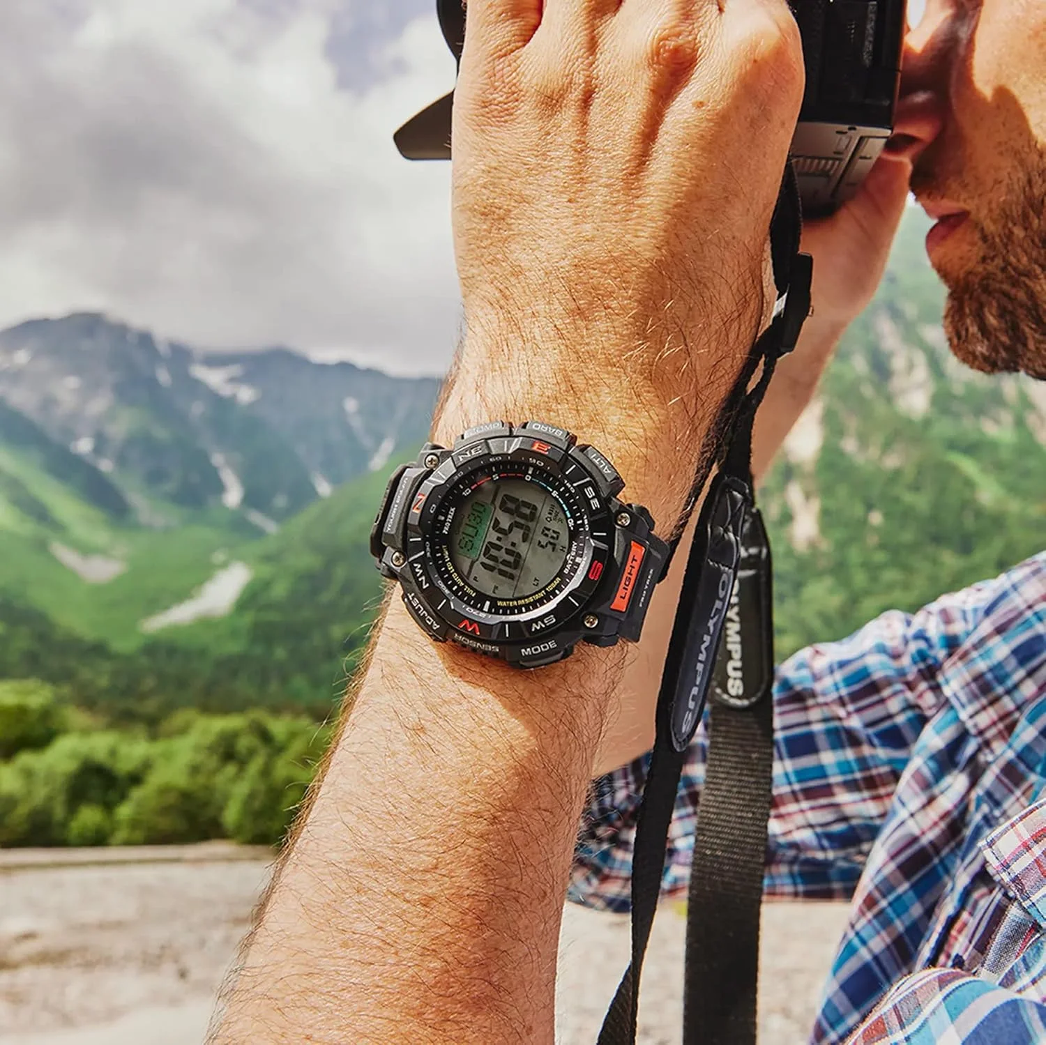 ساعت مچی مردانه کاسیو Pro Trek مناسب فضای باز مدل PRG-340-1ER، بند مشکی