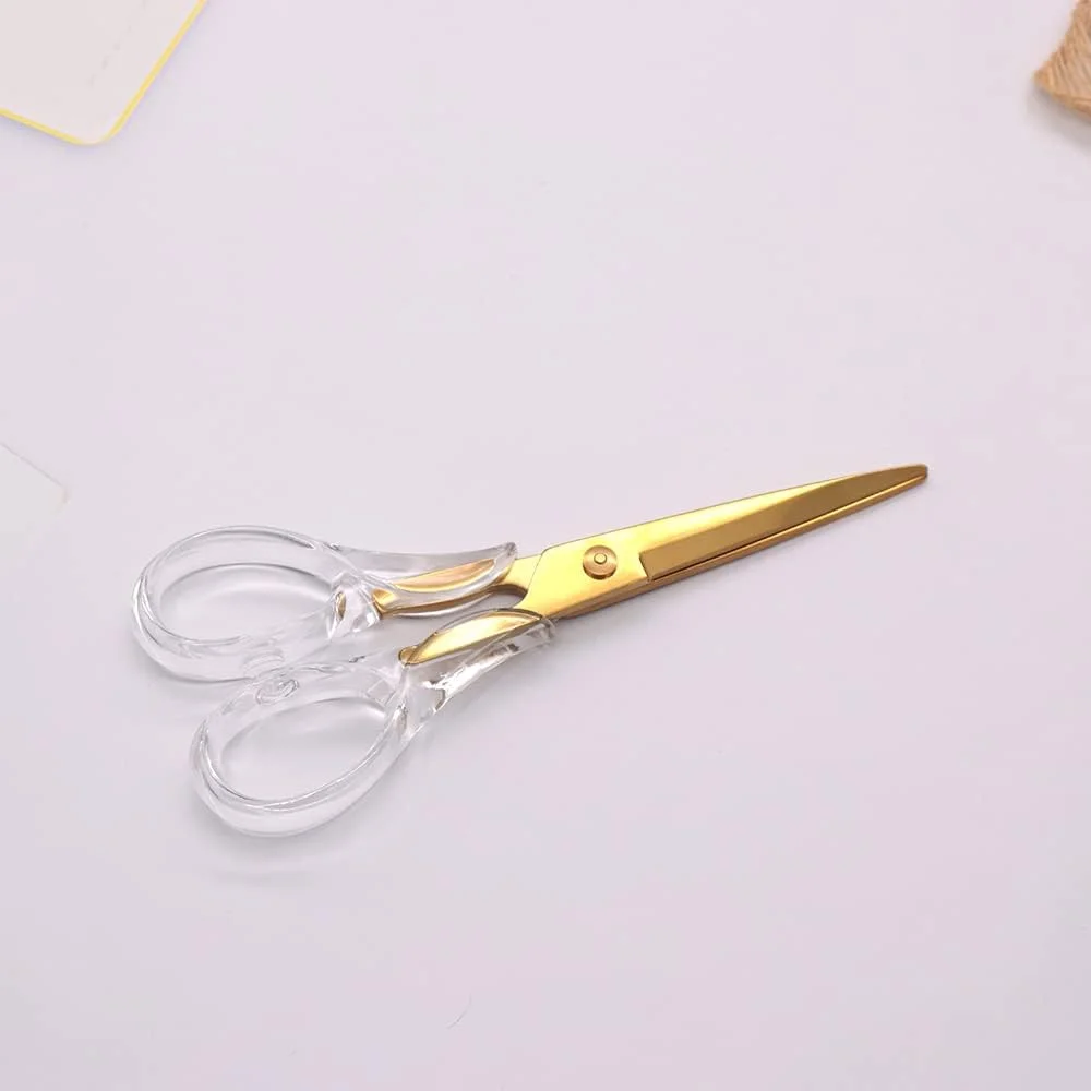 قیچی طلایی NatSumeBasics، قیچی اکریلیک شفاف 6.5 اینچی، قیچی حرفه ای اداری صنایع دستی برای لوازم التحریر لوازم التحریر میز مدرسه منزل (طلایی شفاف) قیچی طلایی NatSumeBasics، قیچی اکریلیک شفاف 6.5 اینچی، قیچی حرفه ای اداری صنایع دستی برای لوازم التحریر لوازم التحریر میز مدرسه منزل (طلایی شفاف)