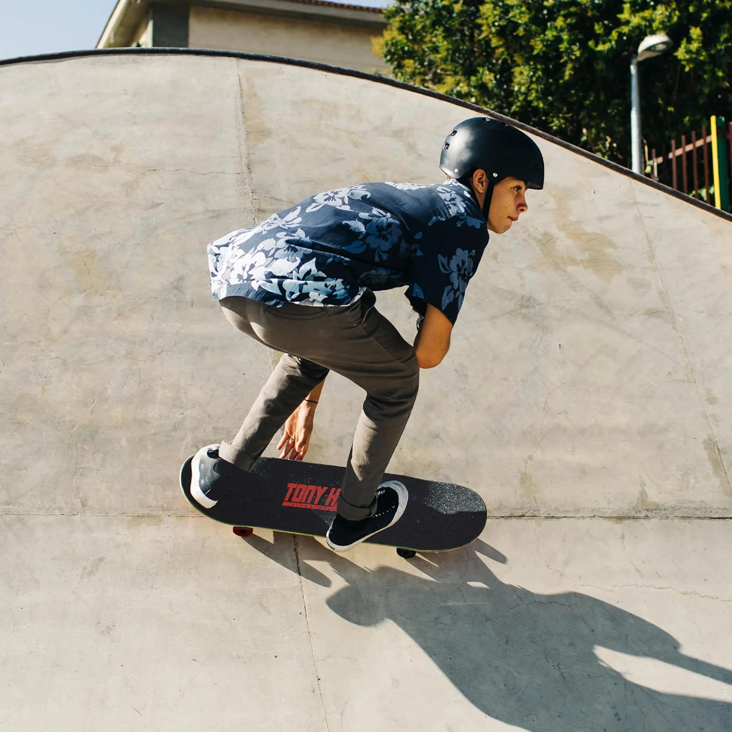 اسکیت برد 31 اینچی VOYAGER Tony Hawk، سری امضای تونی هاوک 2، اسکیت برد عرشه افرا 9 لایه برای کروزینگ، کاروینگ، ترفندها و سراشیبی، خنجر/صلیب/جمجمه