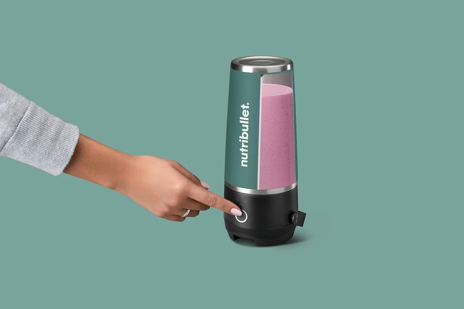 مخلوط کن قابل حمل نوتری بولت Flip NBP016EUC با ماگ حرارتی (590 میلی لیتر)، نوشیدنی ها را به مدت 24 ساعت سرد نگه می دارد، یخ خردکن، مینی میکسر 2 در 1، شارژ USB-C، فولاد ضد زنگ، اکالیپتوس