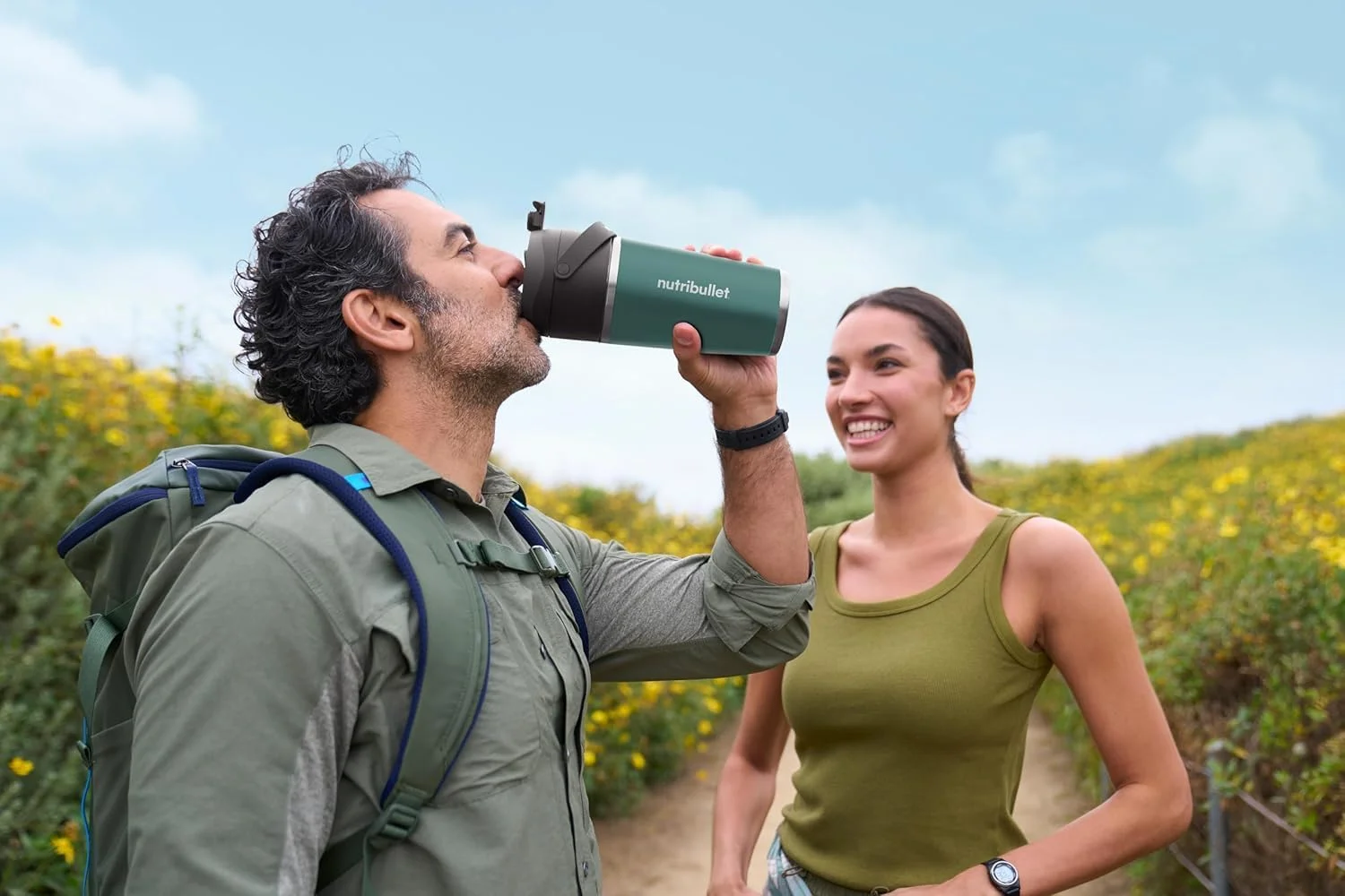 مخلوط کن قابل حمل نوتری بولت Flip NBP016EUC با ماگ حرارتی (590 میلی لیتر)، نوشیدنی ها را به مدت 24 ساعت سرد نگه می دارد، یخ خردکن، مینی میکسر 2 در 1، شارژ USB-C، فولاد ضد زنگ، اکالیپتوس