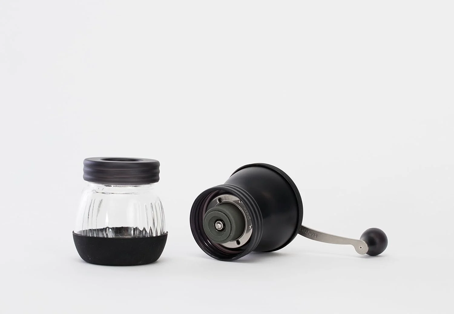 آسیاب قهوه سرامیکی دستی هاریو Skerton Plus، 100 گرم، شیشه ای