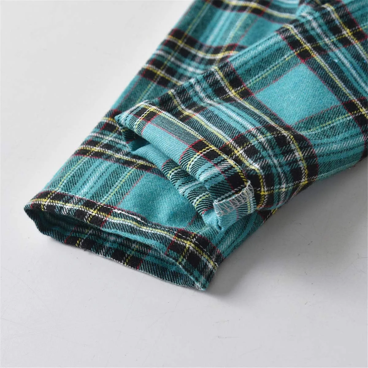 ست پیژامه چهارخانه بچگانه Schbbbta، لباس خواب دکمه دار دو تکه پسرانه/دخترانه، سبز، 18-24 ماهگی = تگ 100 ست پیژامه چهارخانه بچگانه Schbbbta، لباس خواب دکمه دار دو تکه پسرانه/دخترانه، سبز، 18-24 ماهگی = تگ 100