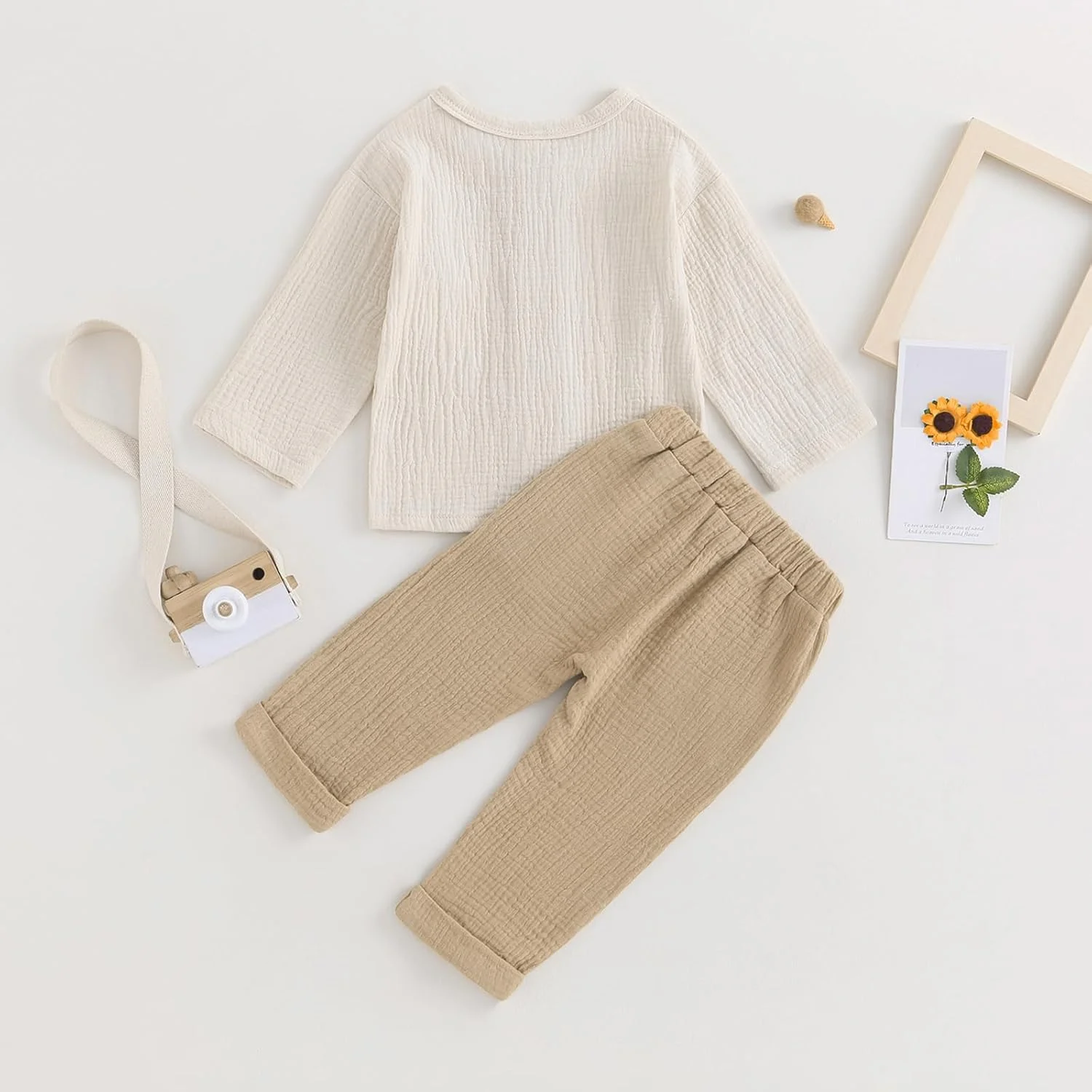 ست لباس پسرانه موسلینی Yassiglia، لباس پاییزی دو تکه برای کودکان، شامل پیراهن آستین بلند و شلوار نرم ست لباس پسرانه موسلینی Yassiglia، لباس پاییزی دو تکه برای کودکان، شامل پیراهن آستین بلند و شلوار نرم