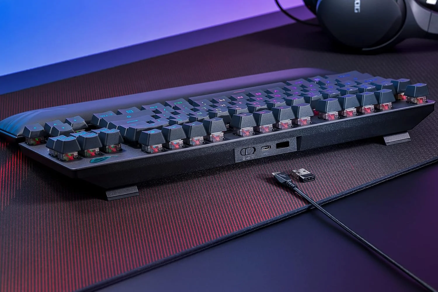 کیبورد گیمینگ 80% ایسوس ROG Strix Scope RX TKL Wireless Deluxe - اتصال سه حالته (RF 2.4 گیگاهرتز، بلوتوث، سیمی)، سوییچ‌های مکانیکی اپتیکال ROG RX Red، کلیدهای PBT، نورپردازی RGB، استراحتگاه مچ دست، مشکی