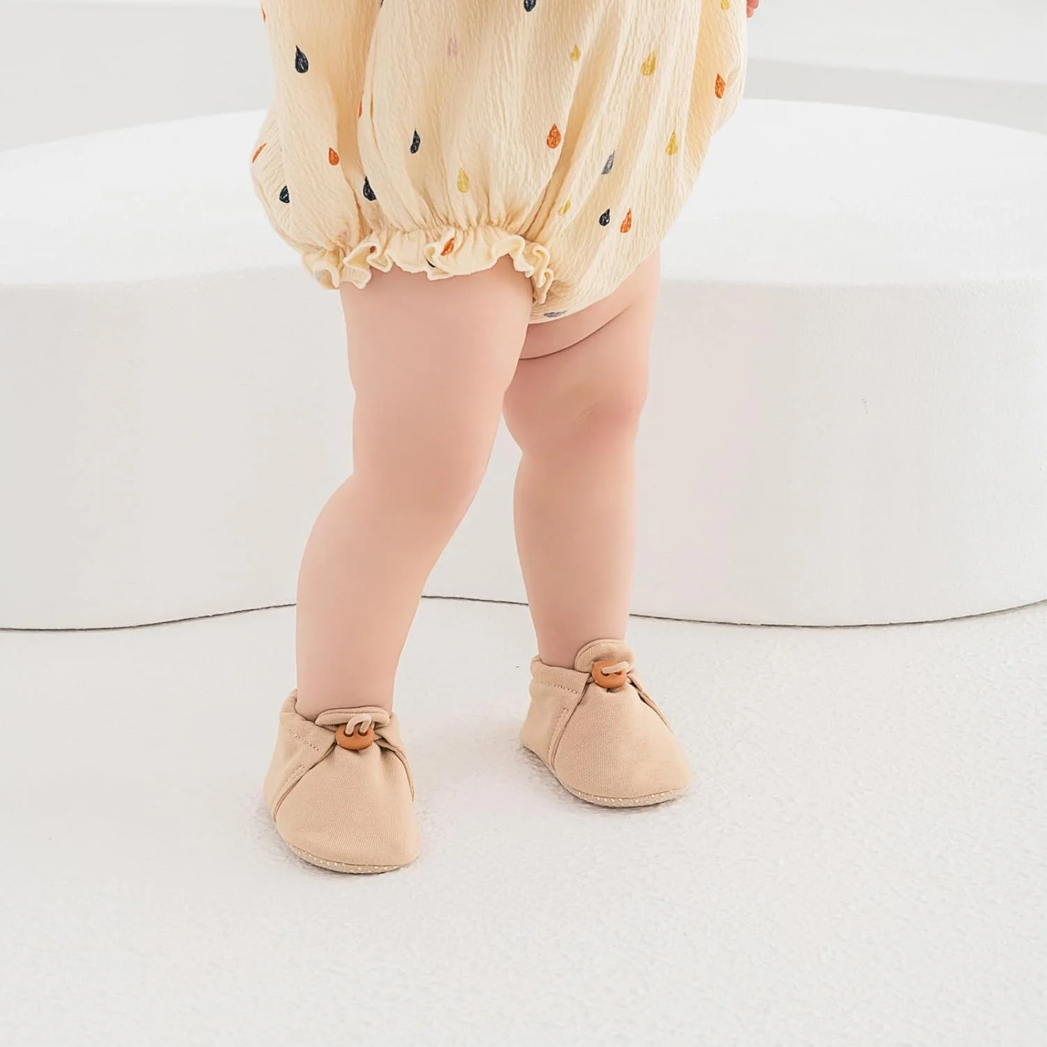 پاپوش نوزادی کارونل، پاپوش نوزاد پنبه ای نرم و گرم، جوراب کفشی برای نوزاد پسر و دختر پاپوش نوزادی کارونل، پاپوش نوزاد پنبه ای نرم و گرم، جوراب کفشی برای نوزاد پسر و دختر