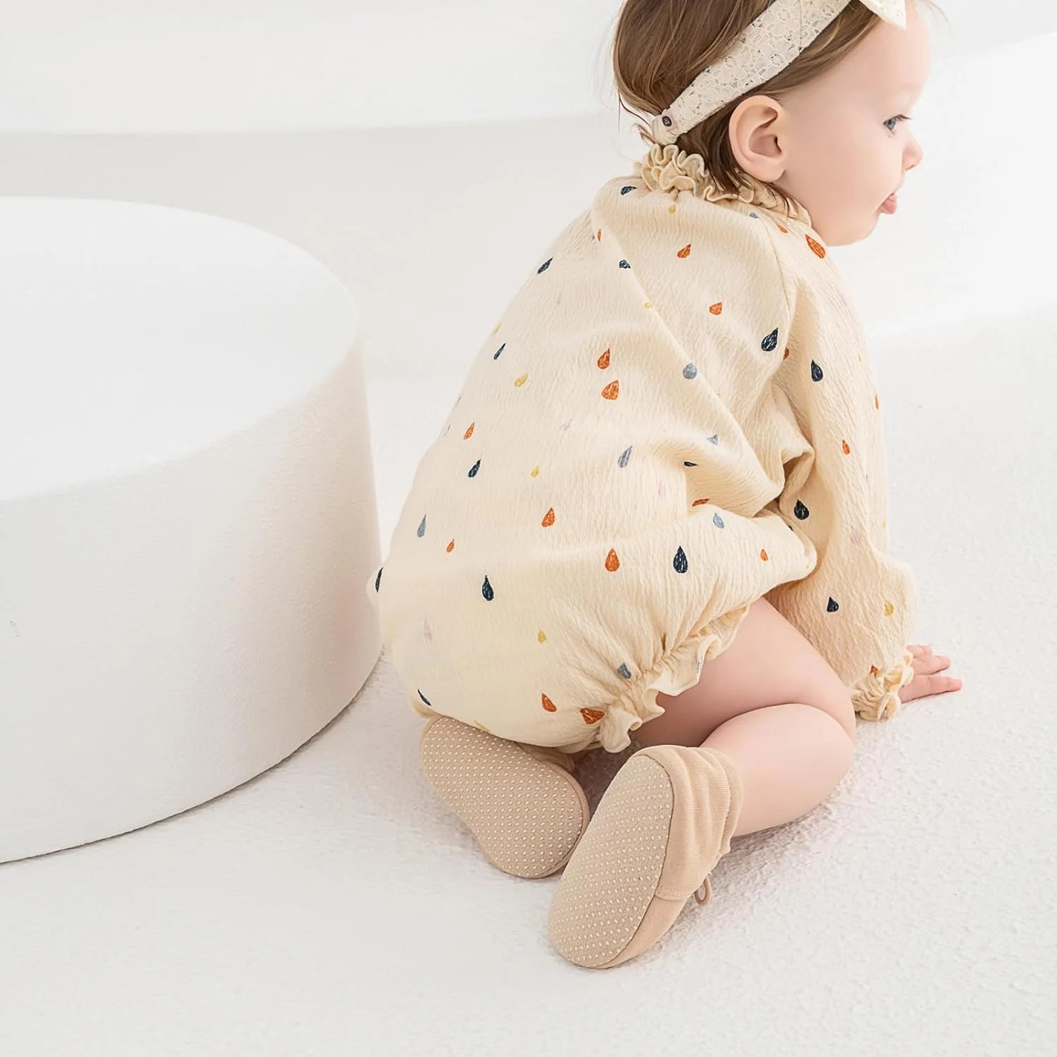 پاپوش نوزادی کارونل، پاپوش نوزاد پنبه ای نرم و گرم، جوراب کفشی برای نوزاد پسر و دختر پاپوش نوزادی کارونل، پاپوش نوزاد پنبه ای نرم و گرم، جوراب کفشی برای نوزاد پسر و دختر