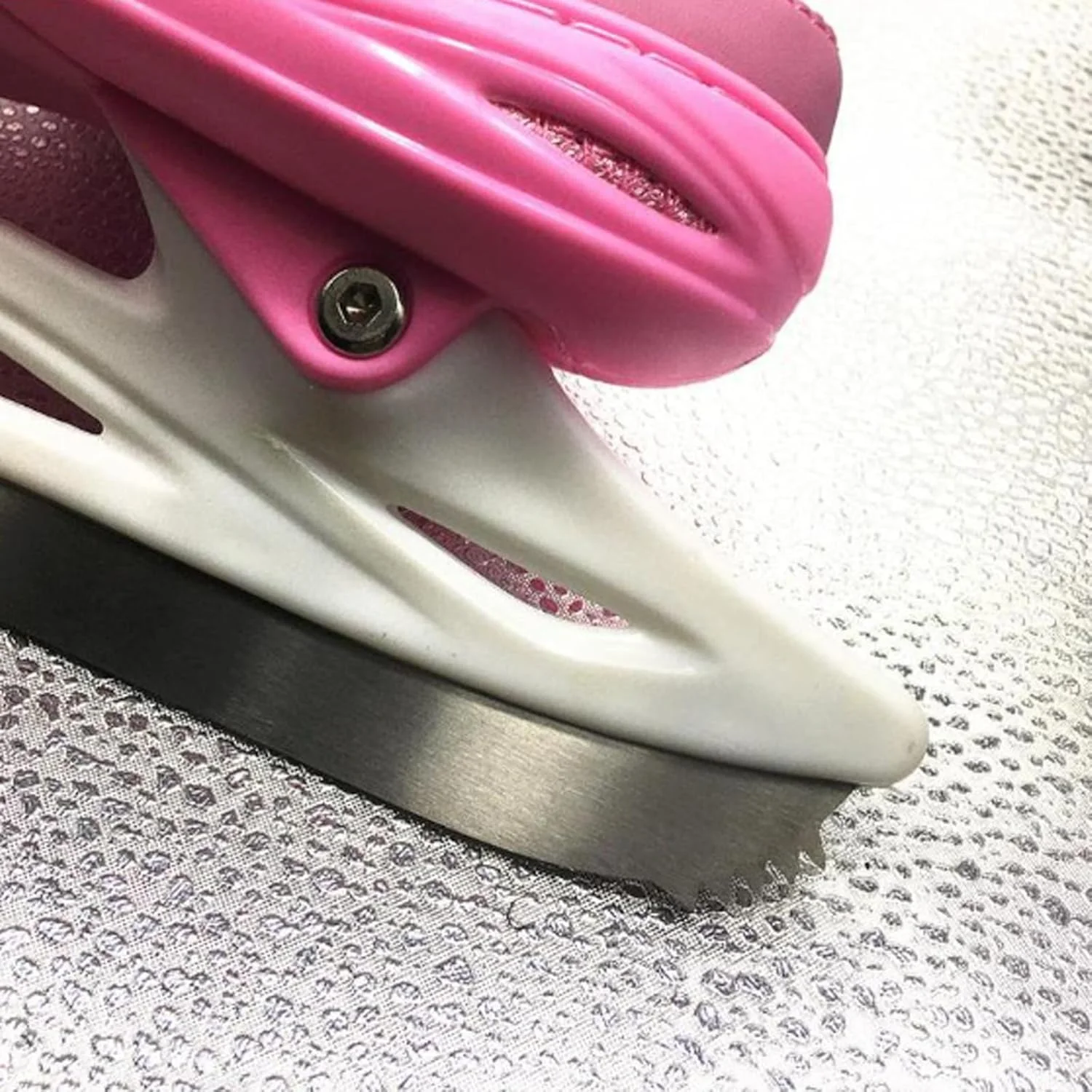 اسکیت یخی نمایشی برای دختران و پسران | سایزها: سایز S 31-34، سایز M 35-38، سایز L 39-42 | اسکیت با قابلیت تنظیم 4 سایز | چهار رنگ