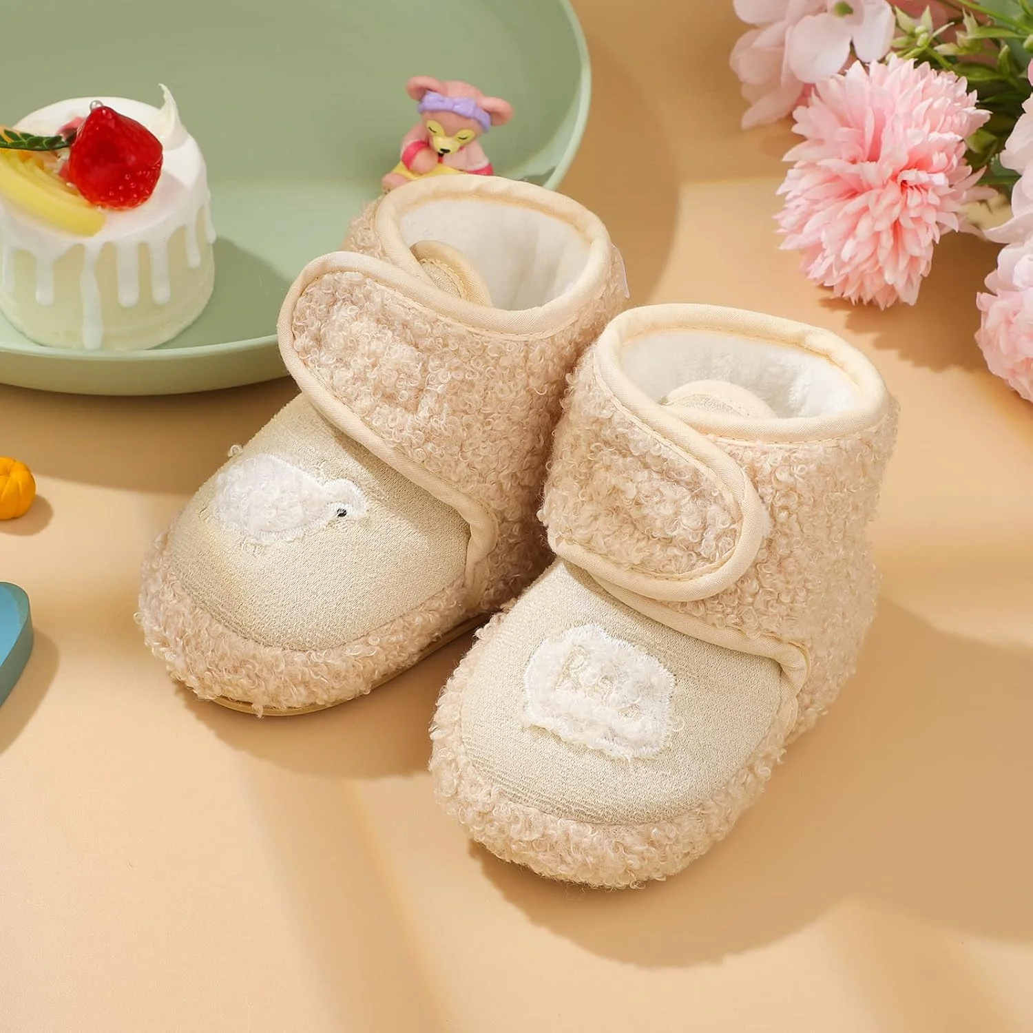 بوت زمستانی نوزاد ماسوسیو унисекс با زیره نرم و طرح گوسفند، کفش های ضد لغزش